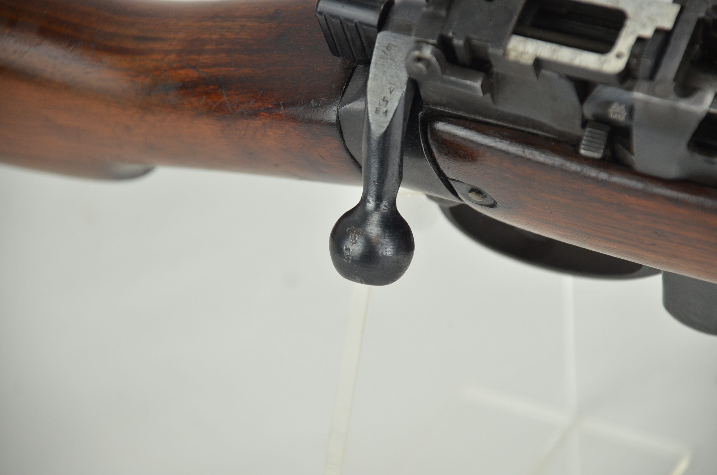 WW2 Period Lee-Enfield Rifle No.4 MK1 - Image 13