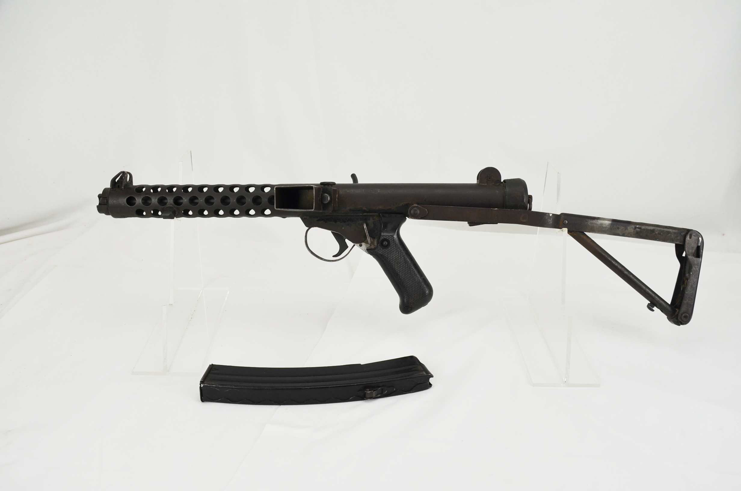 British Mk4 Sterling Submachine Gun (L2A3)