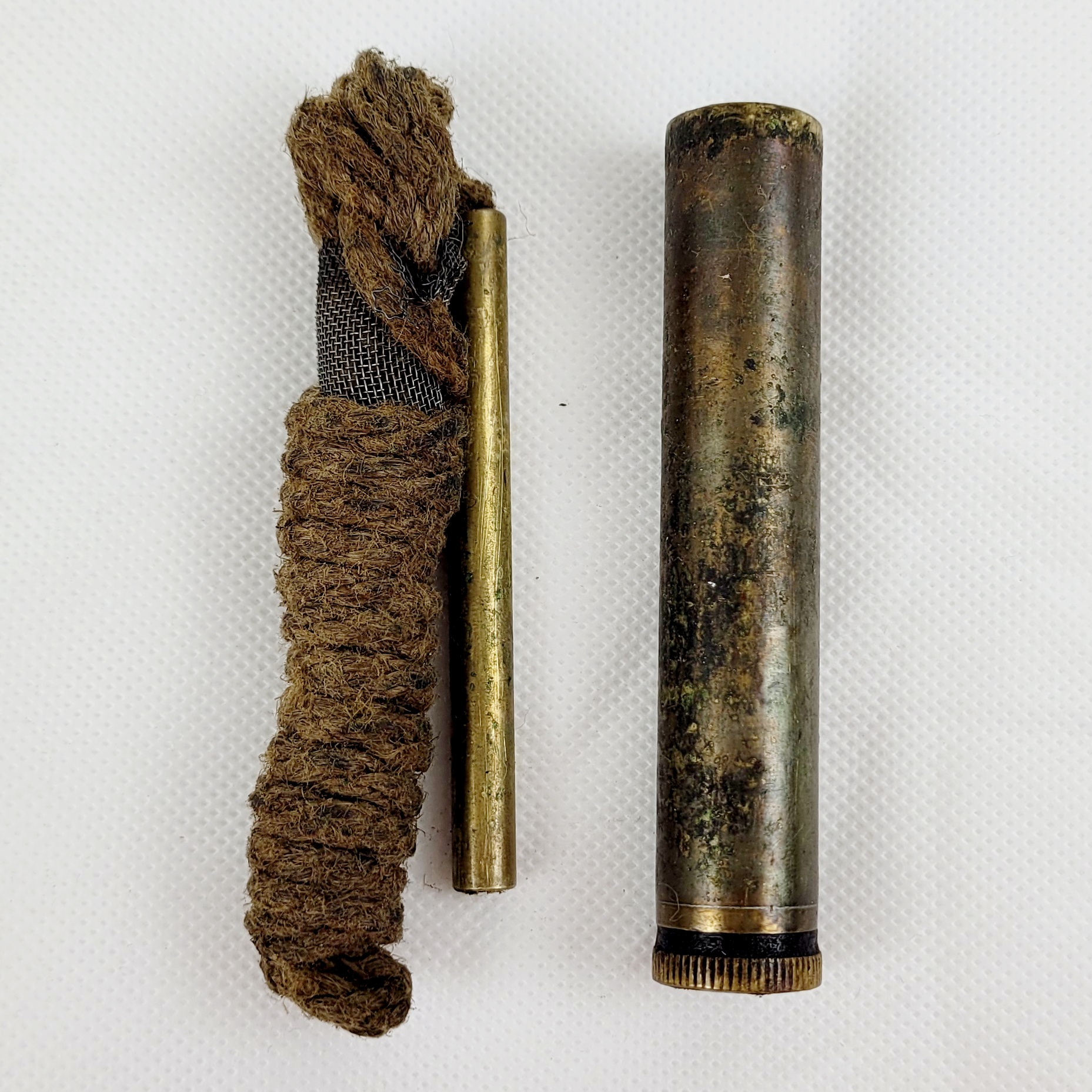 Lee Enfield Oil Bottle & Cleaning Rope #2 - Image 3