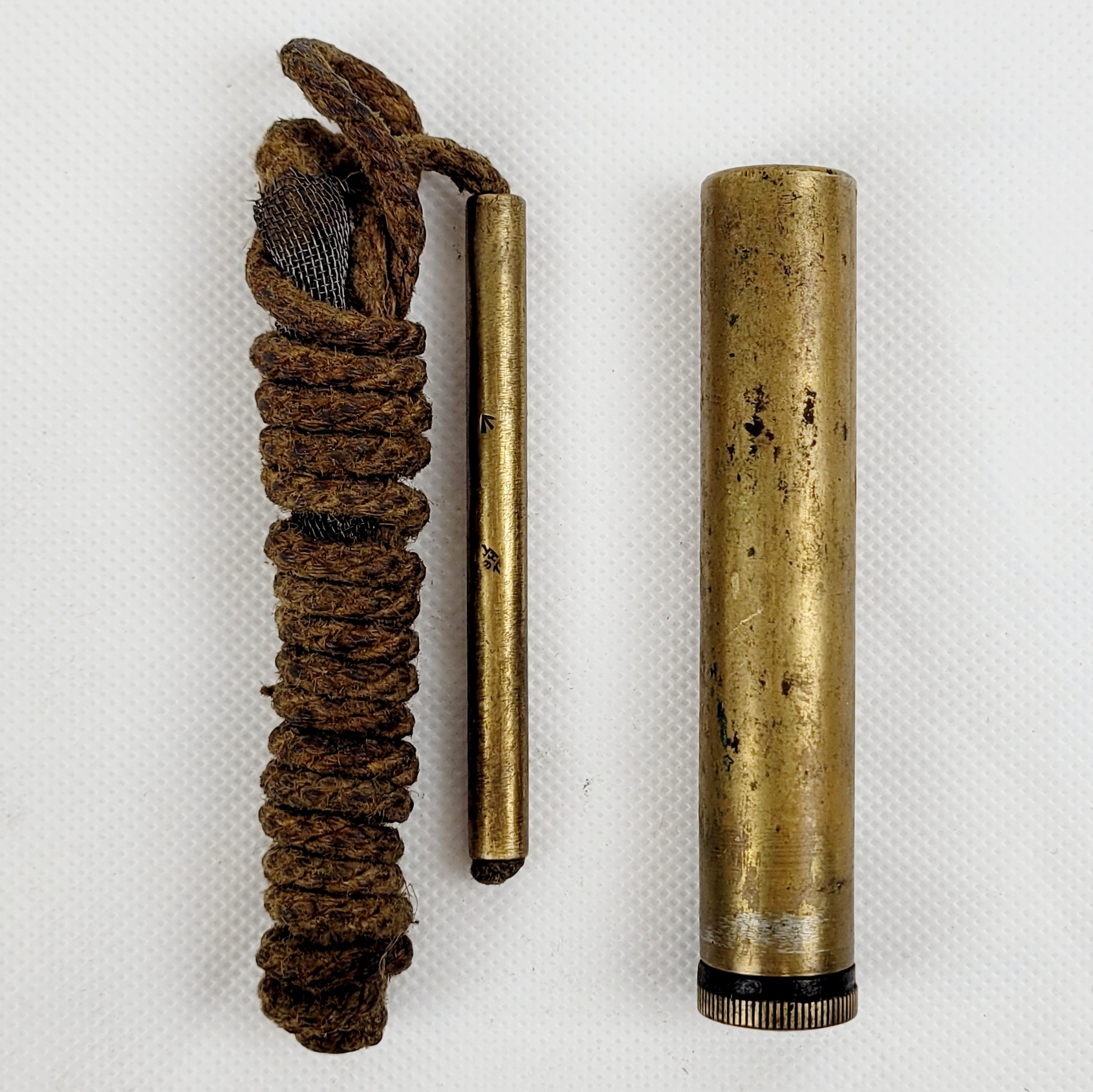 Lee Enfield Oil Bottle & Cleaning Rope #3 - Image 3