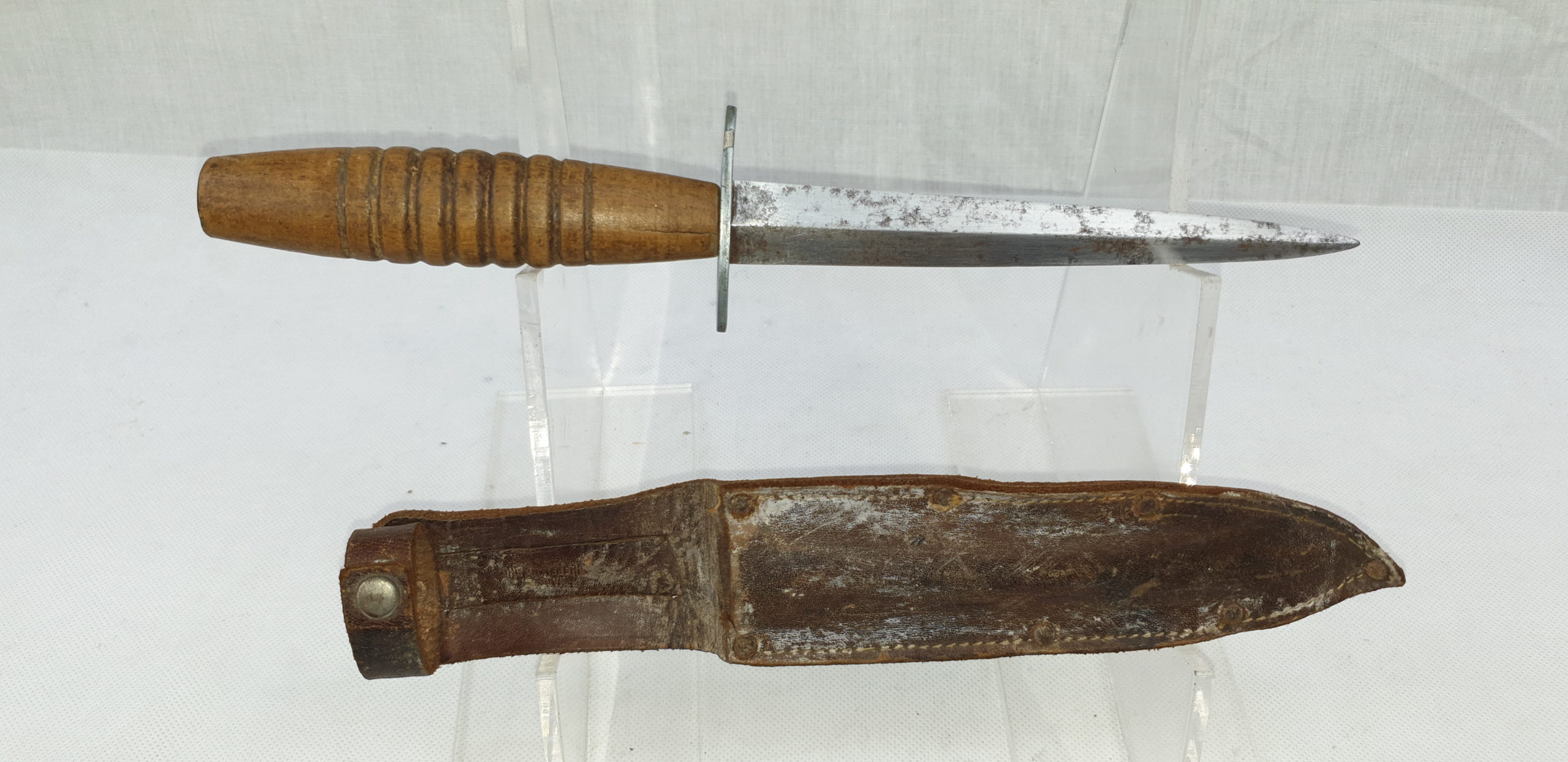 Very Rare WW2 Aircrew Wooden Handle Commando Dagger