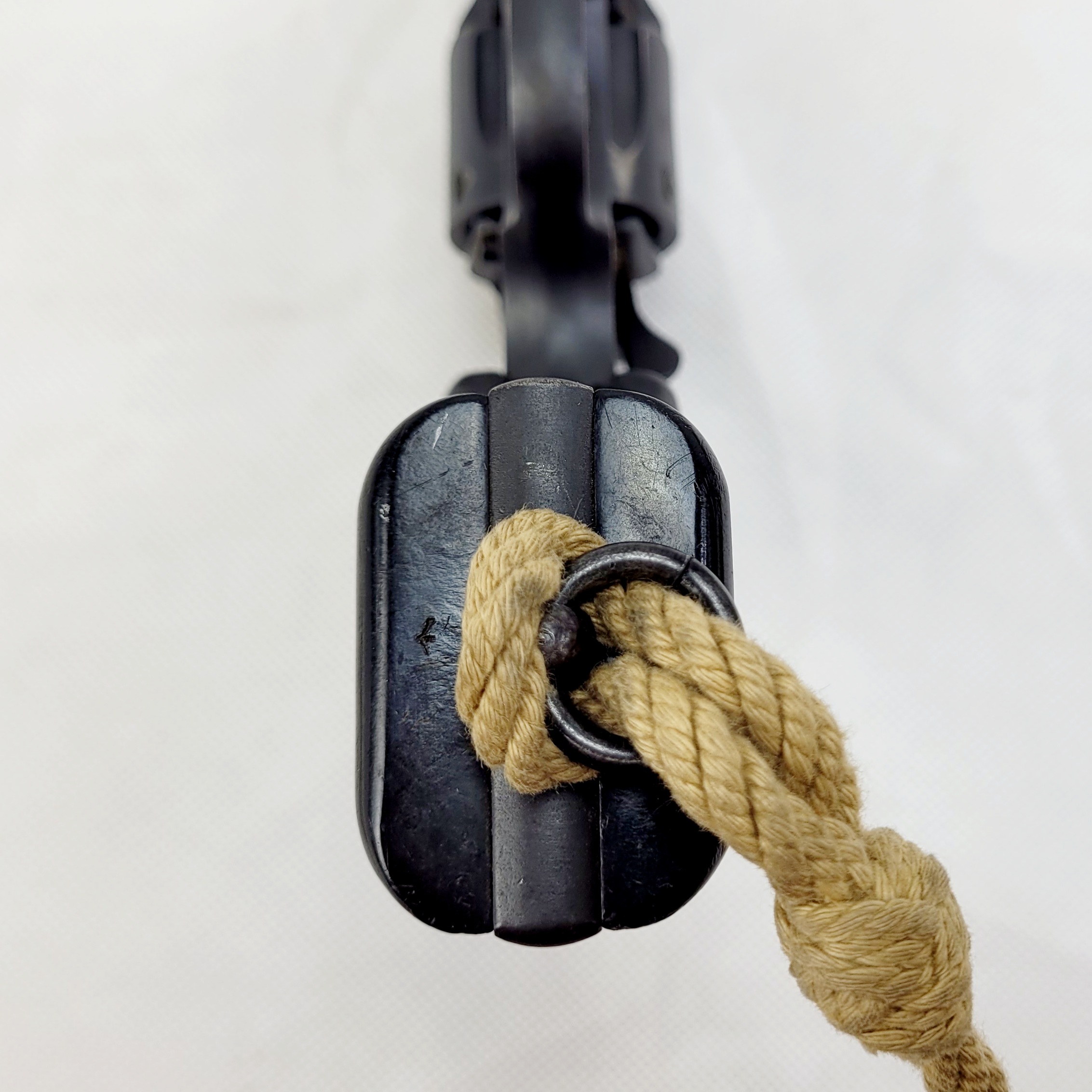 WW2 1941 Dated Enfield No2 Mk1* .38 Tankers Revolver with Original Webbing - Image 10