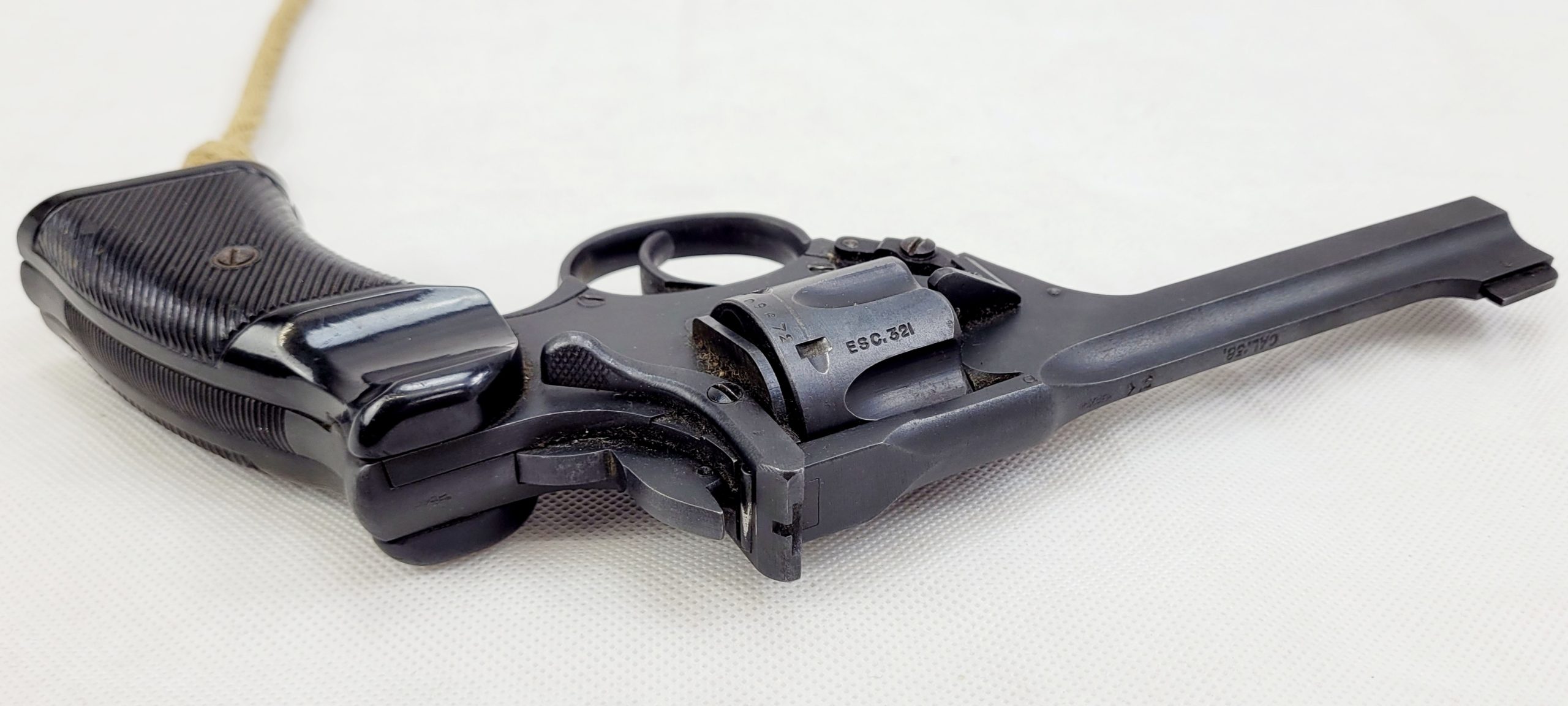 WW2 1941 Dated Enfield No2 Mk1* .38 Tankers Revolver with Original Webbing - Image 18