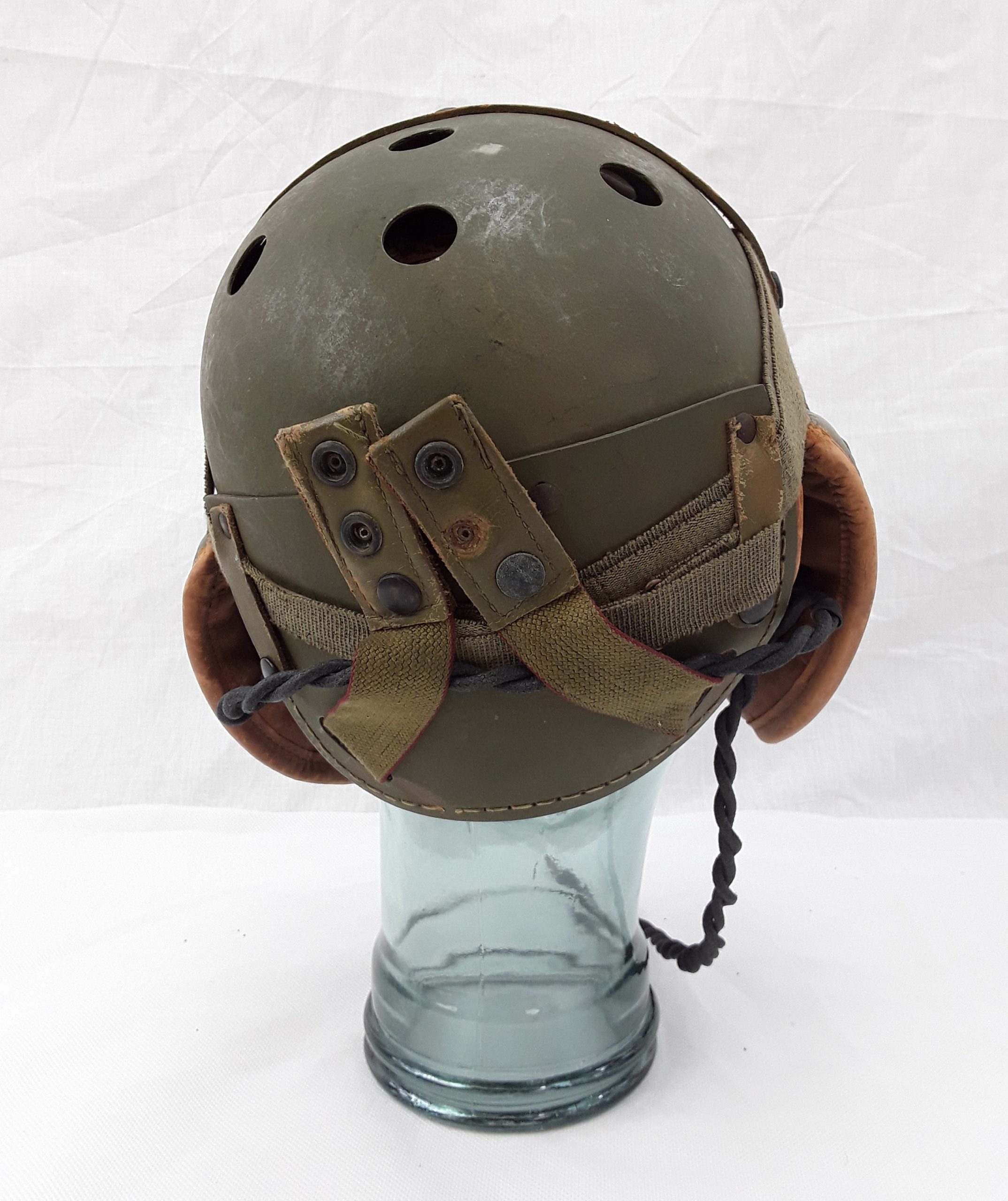 Rare And Unissued Complete Set Of Rawlings WW2 M1938 USA Tankers Helmet With Microphones - Image 9