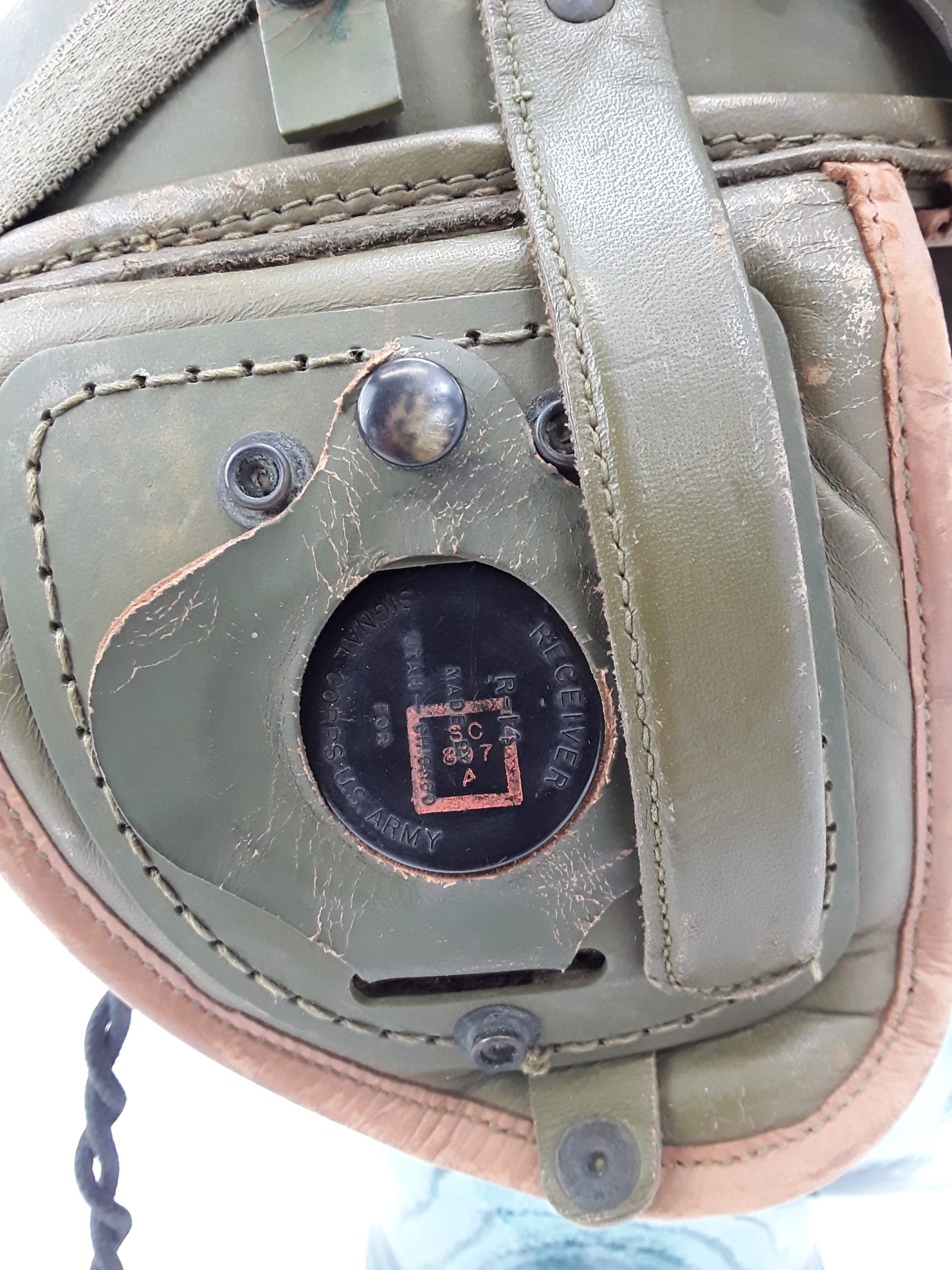 Rare And Unissued Complete Set Of Rawlings WW2 M1938 USA Tankers Helmet With Microphones - Image 12