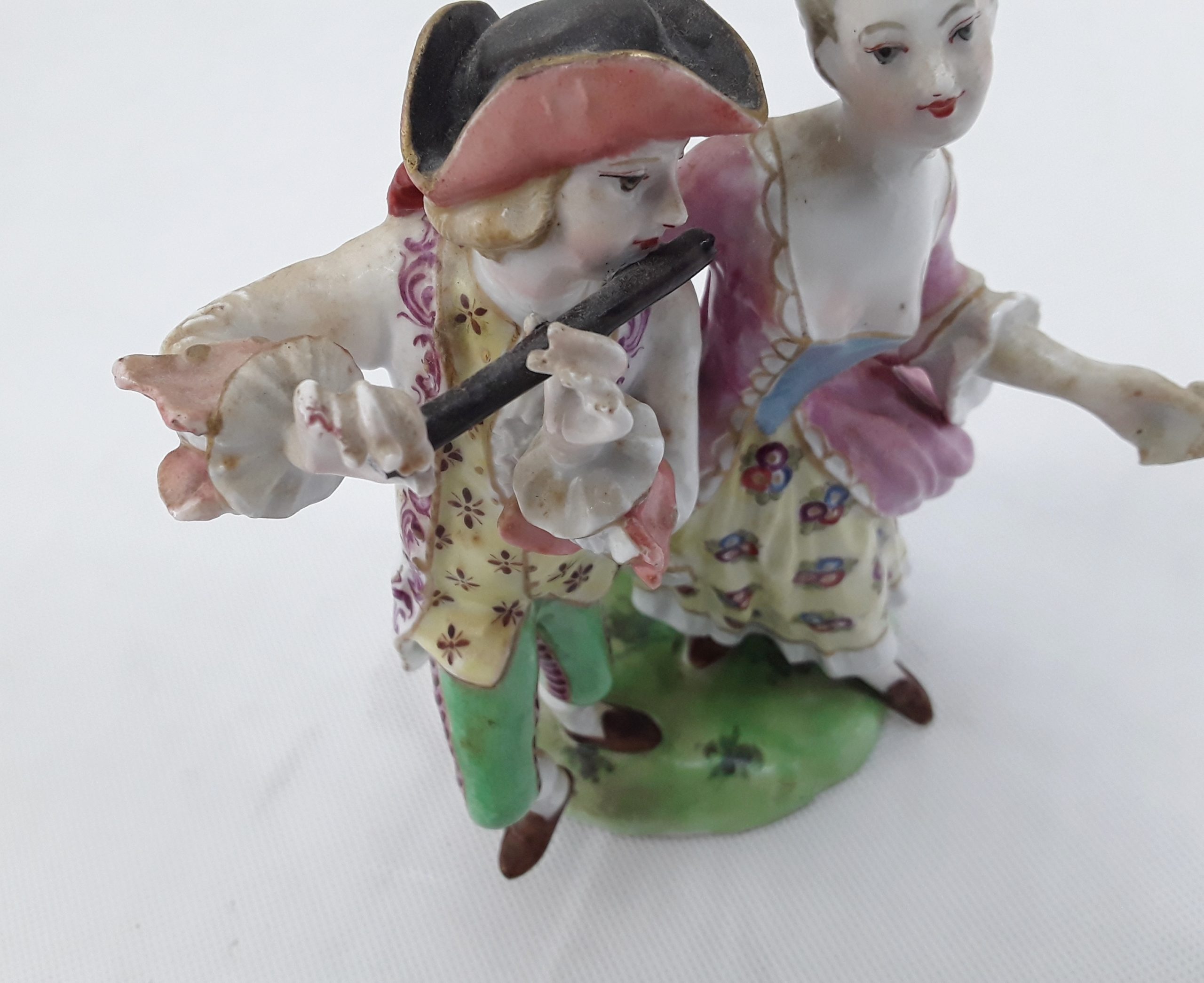 Frankenthal 1762 To 1799 Porcelain Figurine Group Of A Male Musician And A Female Holding Sheet Music - Image 2
