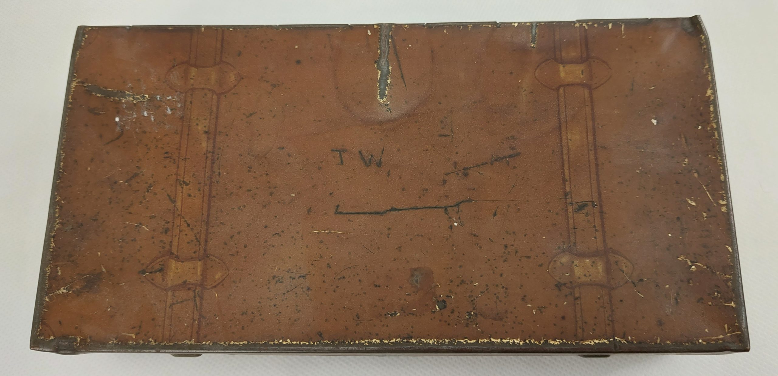 Vintage Suitcase Biscuit Tin - Image 2
