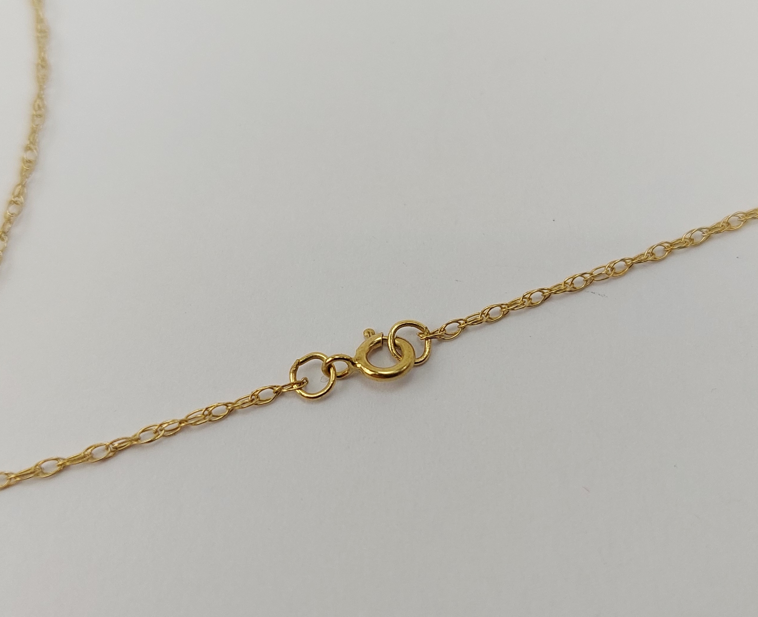 9ct Yellow Gold Cubic Zirconia Trinity Knot Earrings & Necklace Set - Image 7