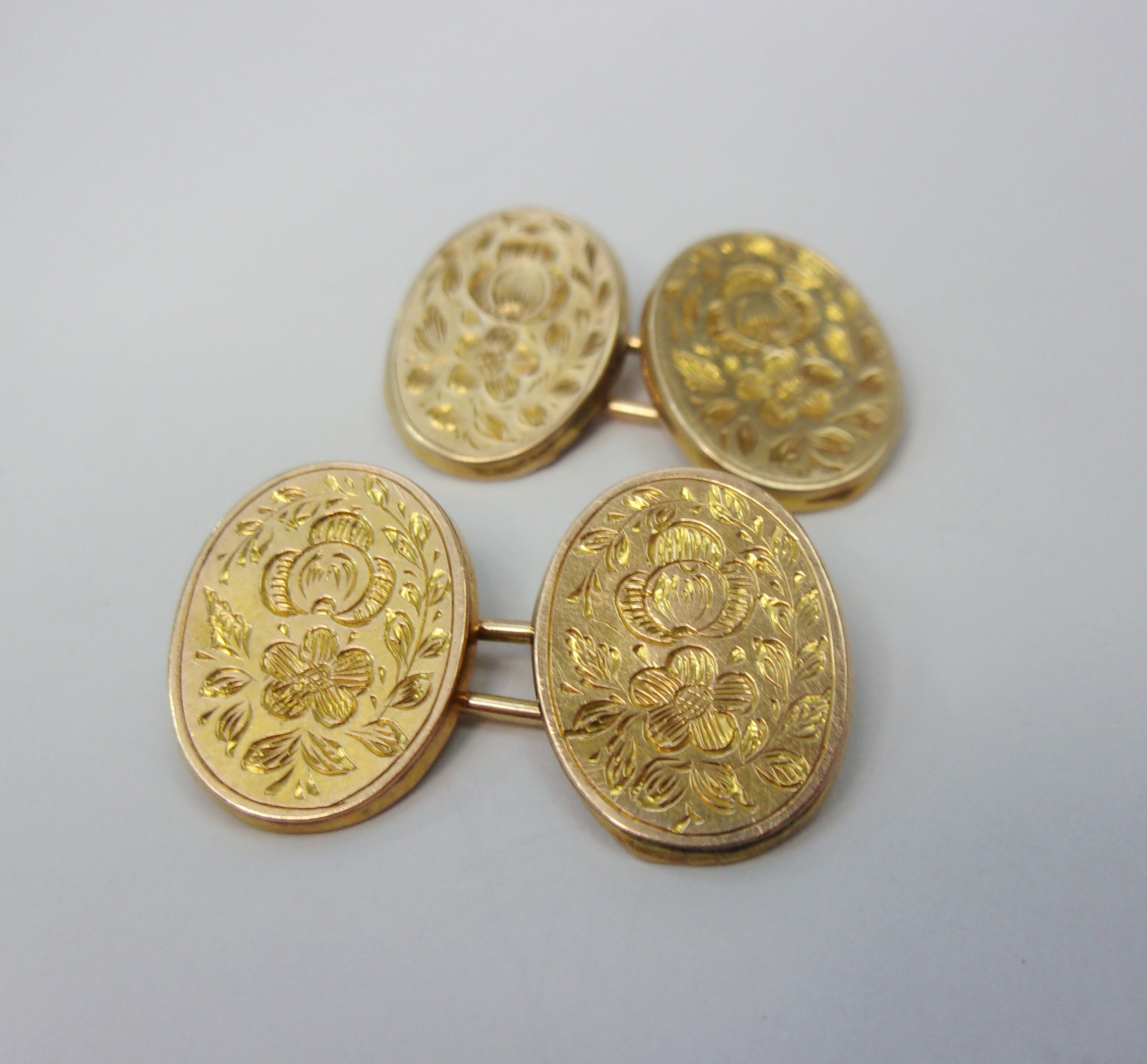 Pair of Vintage 9ct Gold Engraved Cufflinks