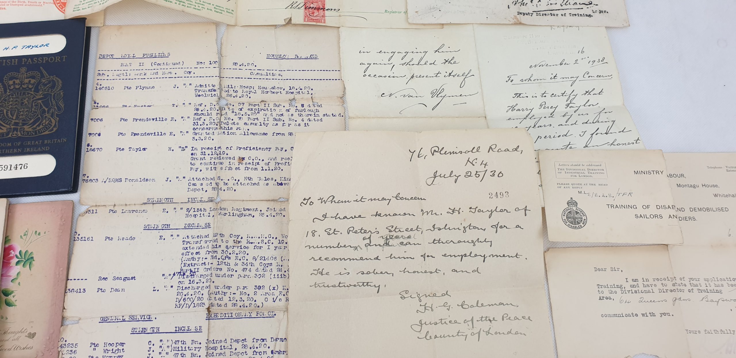 Private Henry P Taylor 10560 2nd Borders 1914 Star Mons Clasp Trio And Paper Work - Image 9