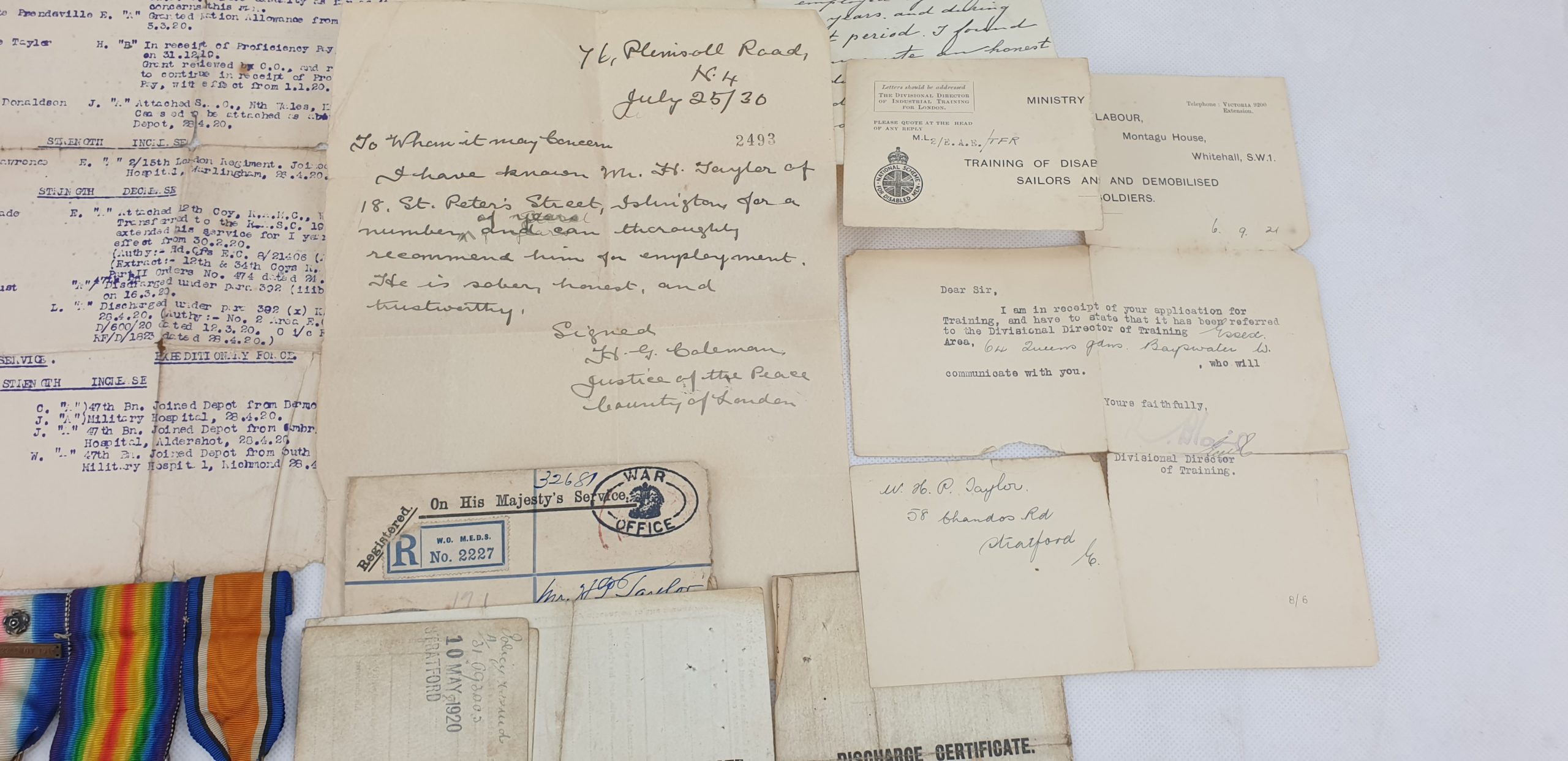 Private Henry P Taylor 10560 2nd Borders 1914 Star Mons Clasp Trio And Paper Work - Image 8