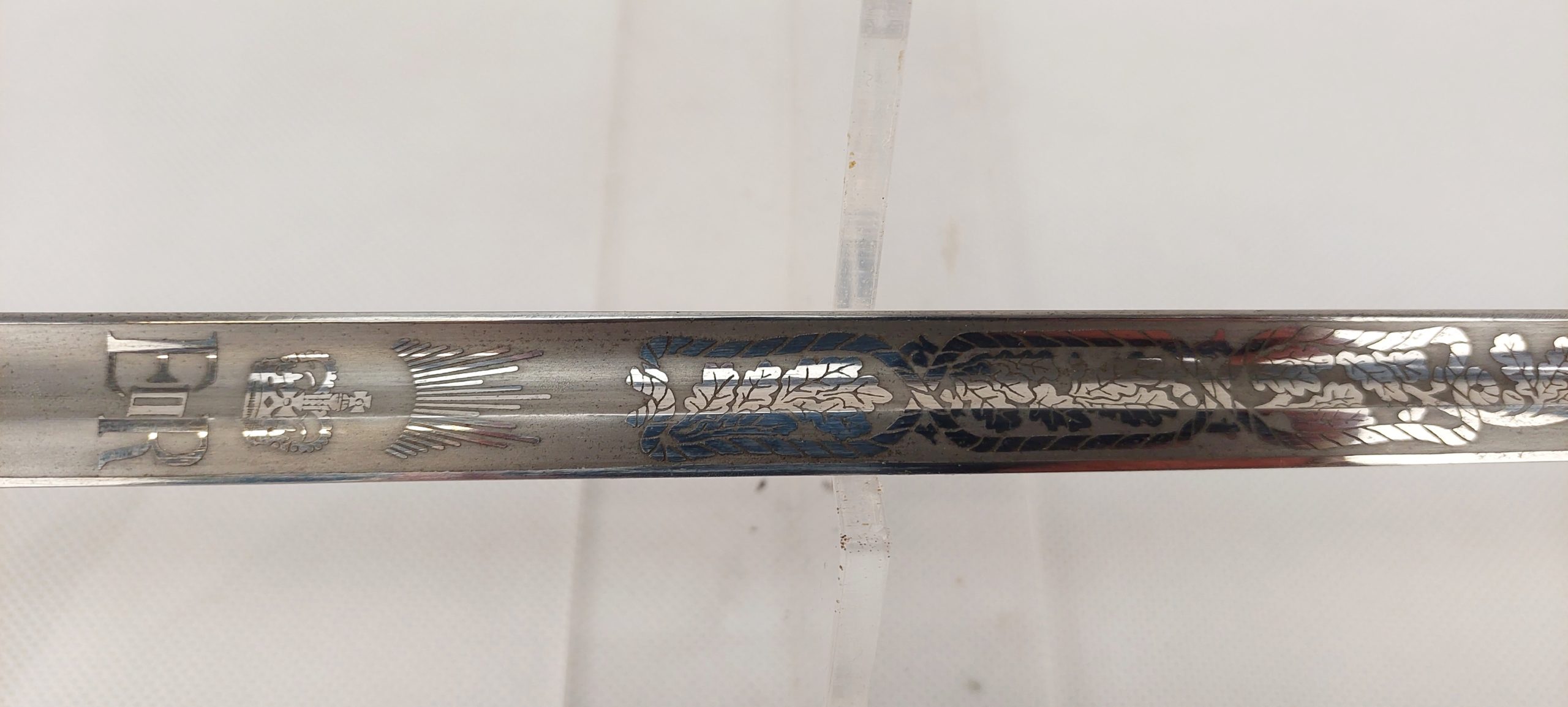 QE2 1827 Pattern Royal Navy Sword By Eickhorn - Image 17