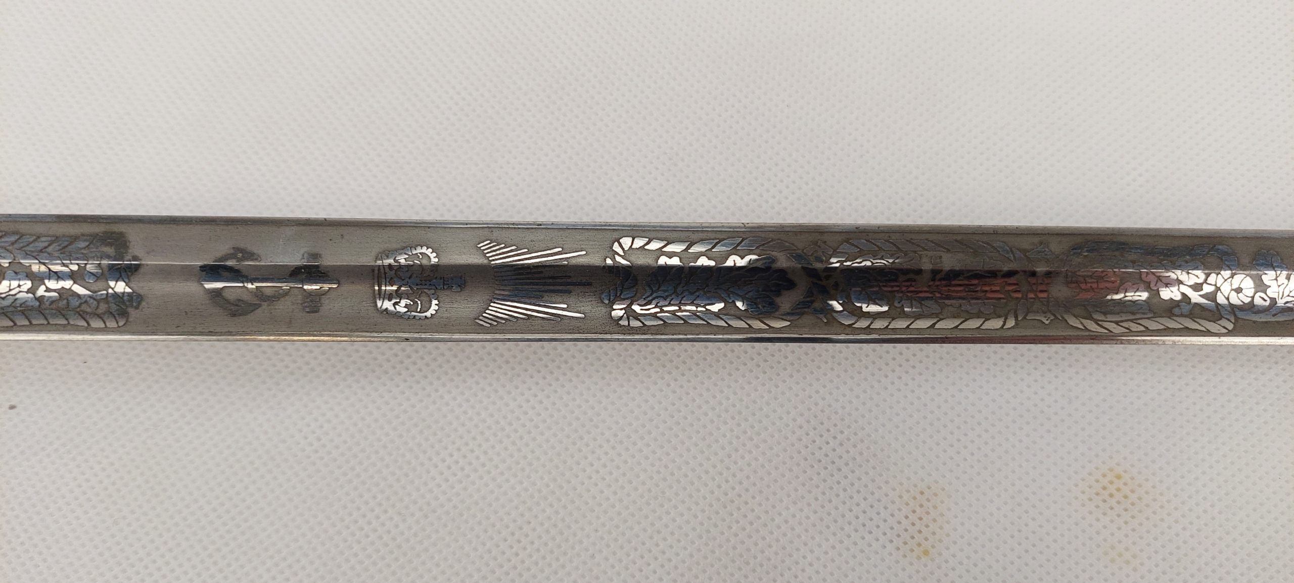 QE2 1827 Pattern Royal Navy Sword By Eickhorn - Image 13