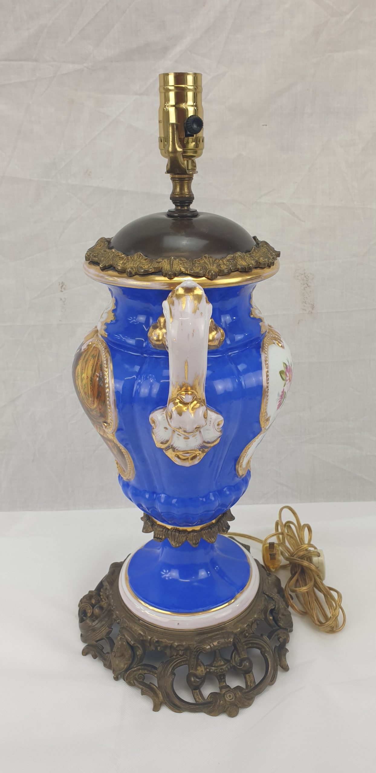 Sevres Style Urn Vase With Ornate Ormolu Mounts Porcelain Table Lamp - Image 3