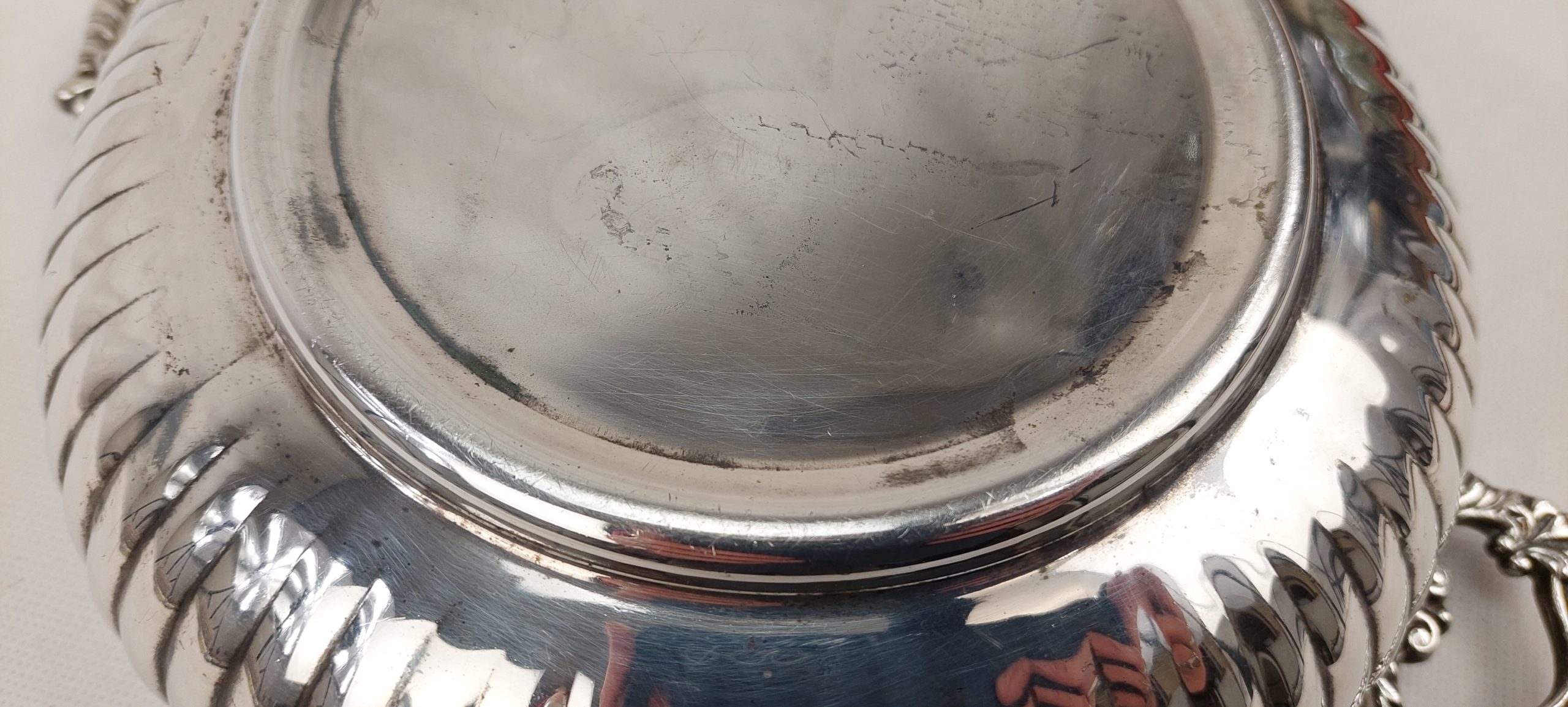 Silver Plated Reeded Twin Handled Bowl By Luke Of Atlanta - Image 3