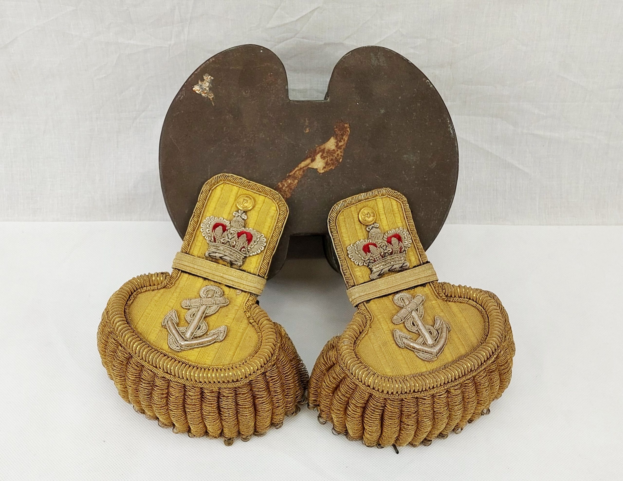 Victorian Royal Navy Post Captains Bullion Epaulettes In Tin