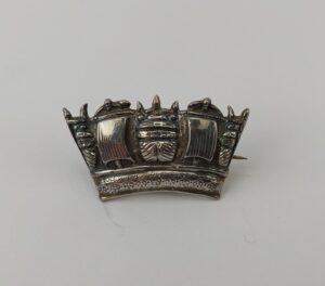 Royal Navy & Merchant Services Metal Badge