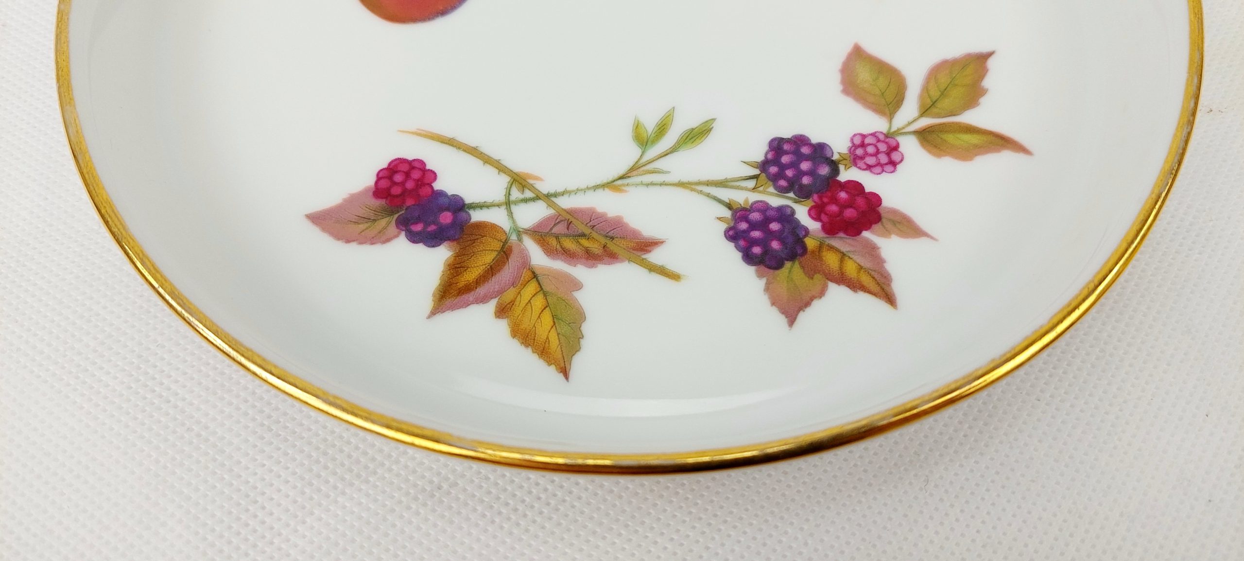 Royal Worcester Flan Dish #2 - Image 5