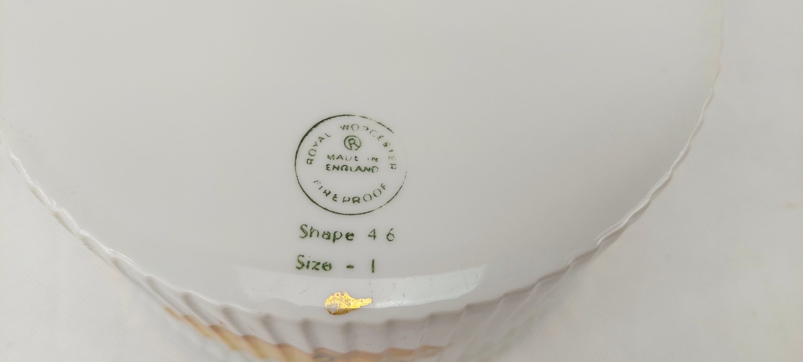 Royal Worcester Evesham Gold Large Soufflé Dish - Image 6