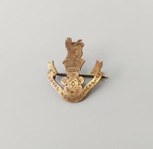 WW1 Loyal North Lancashire Gold Faced Sterling Silver Sweetheart Badge