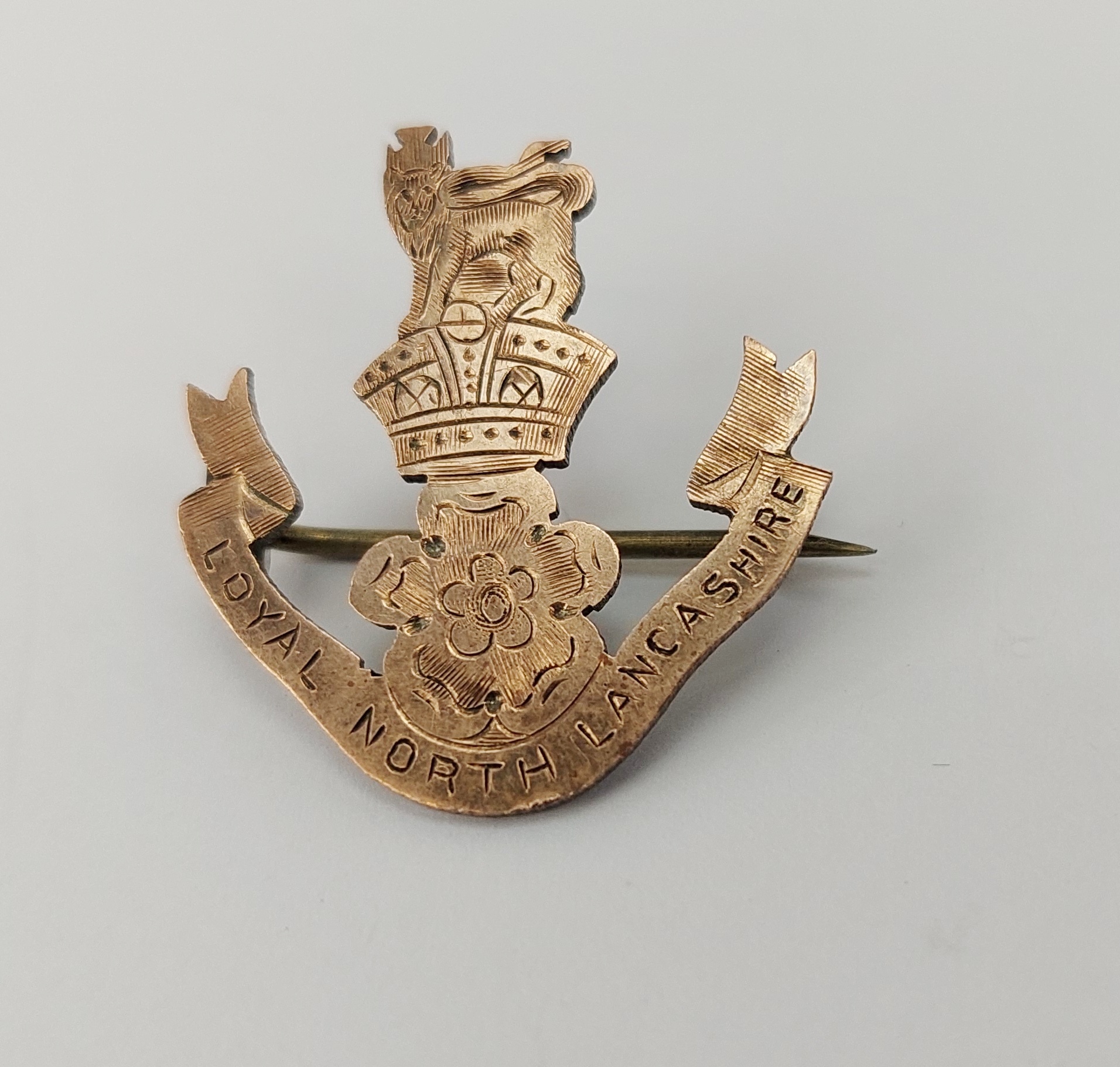 WW1 Loyal North Lancashire Gold Faced Sterling Silver Sweetheart Badge - Image 2