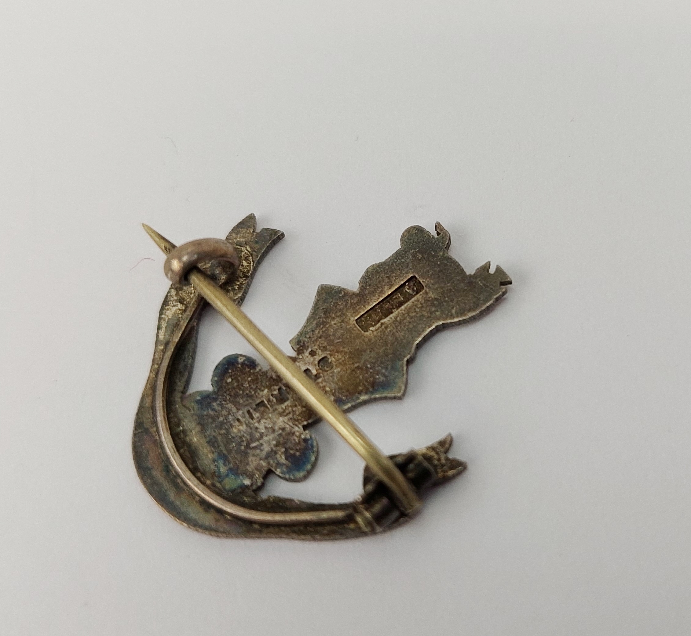 WW1 Loyal North Lancashire Gold Faced Sterling Silver Sweetheart Badge - Image 3