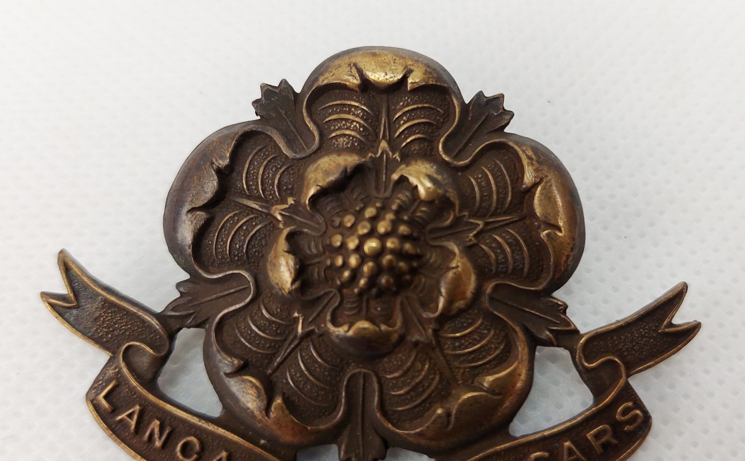 Lancashire Hussars Imperial Yeomanry Cap Badge - Image 4