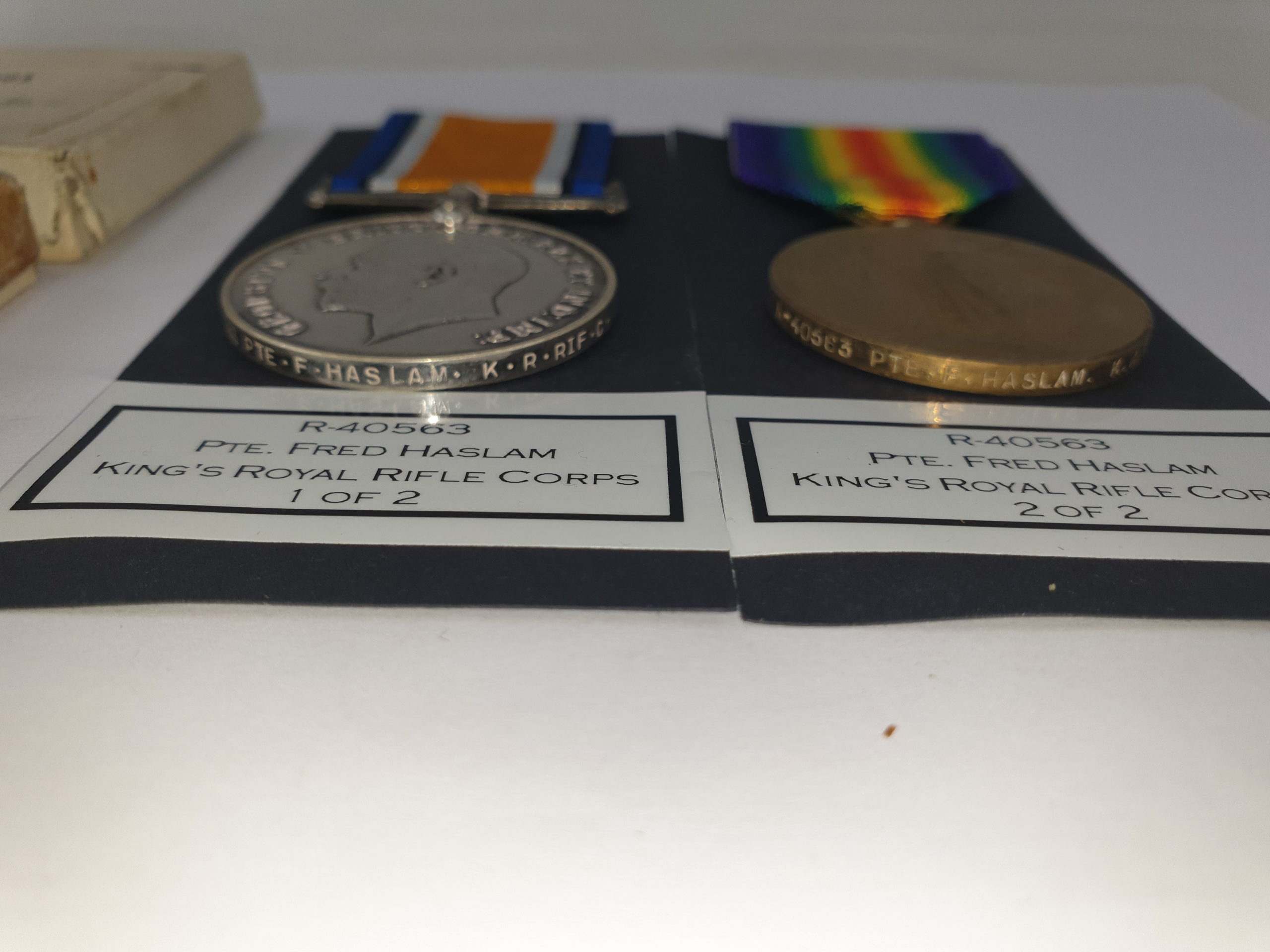 WW1 Medal Duo and Box to R-40563 Pte. Fred Haslam King's Royal Rifle Corps - Image 2
