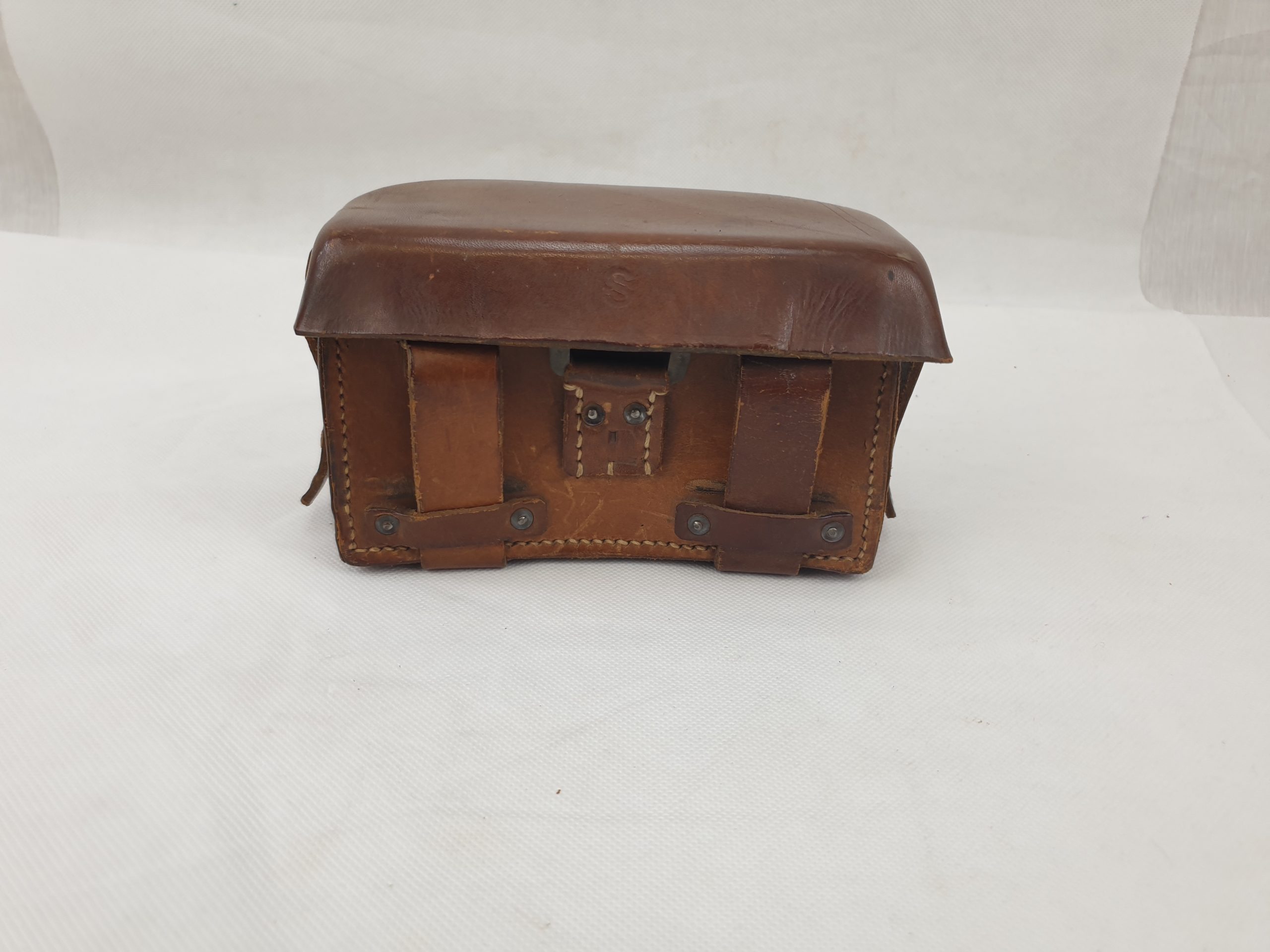 WW2 1944 German Army Medics First Aid Leather Pouch And Contents Made By Karl Bollmann - Image 4