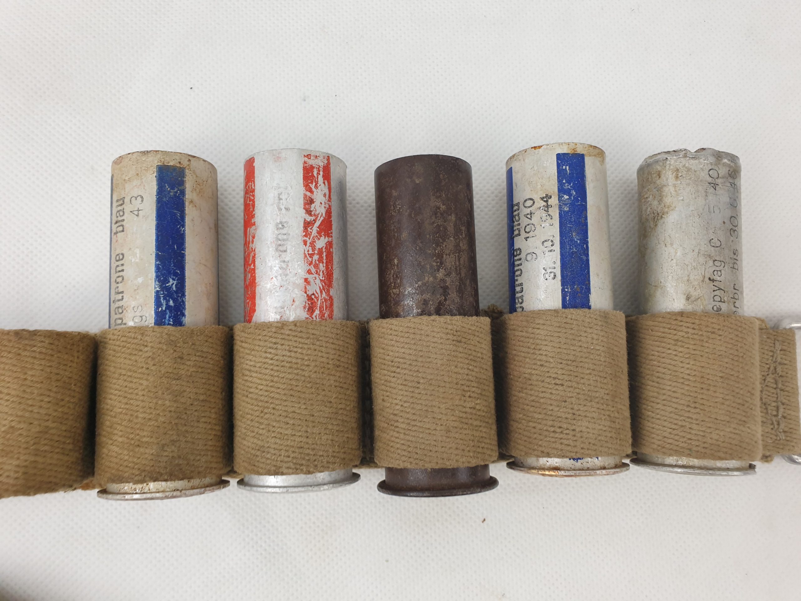 WW2 German Flare Pistol Belt With 5 Inert Used Cartridges - Image 4