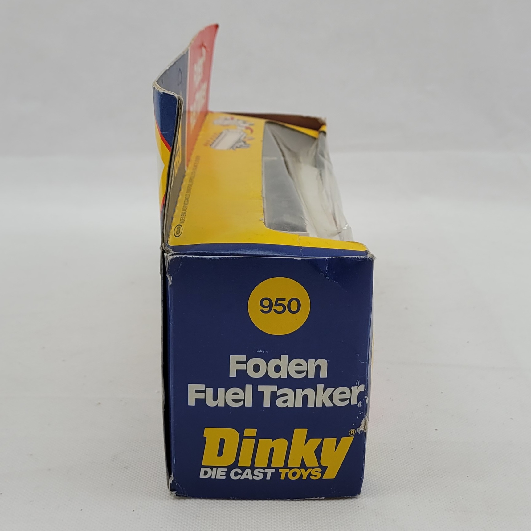 Boxed Dinky 950 Foden Fuel Tanker* - Image 4