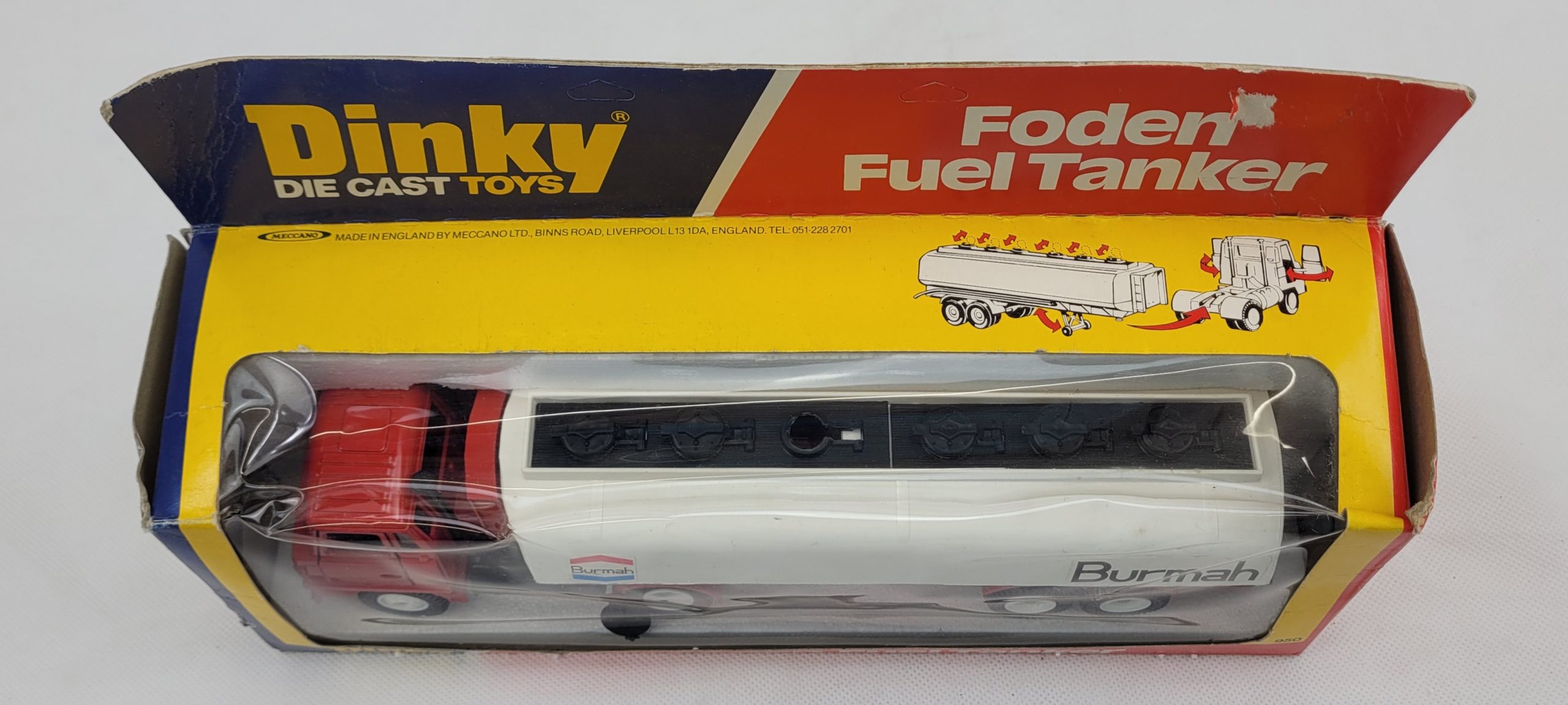 Boxed Dinky 950 Foden Fuel Tanker* - Image 3