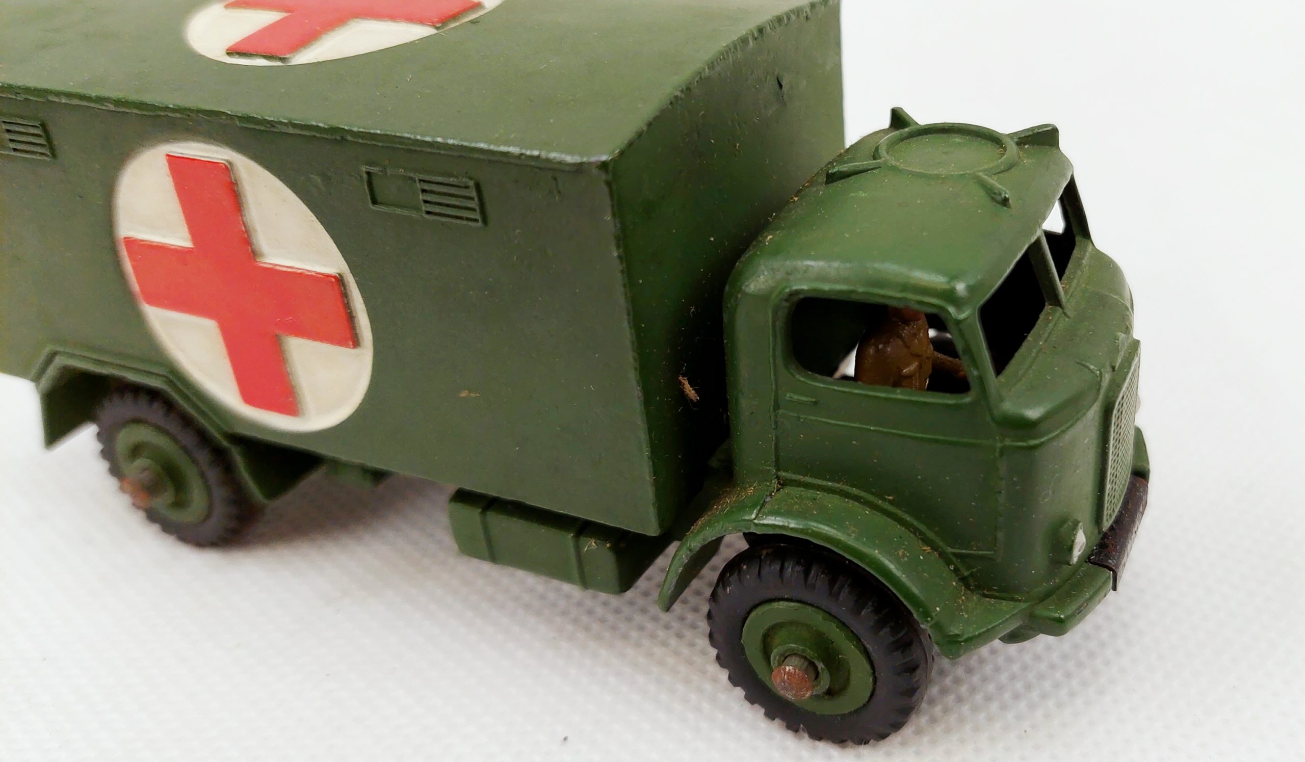 Boxed Dinky Toys 626 Ambulance - Image 5