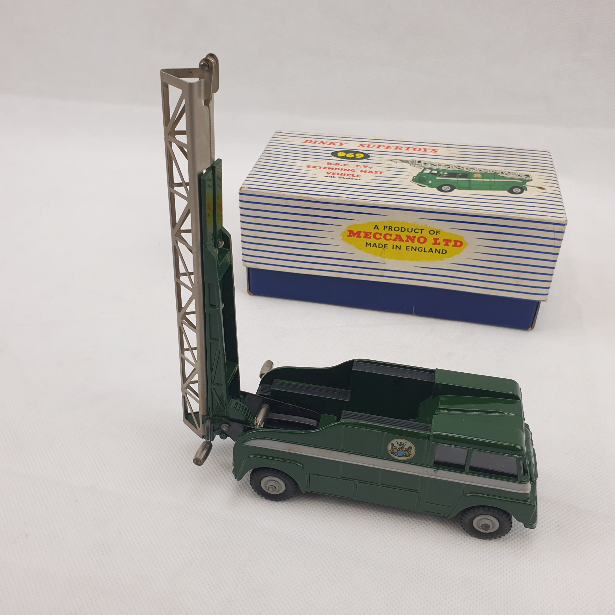Boxed Dinky Toys 969 BBC TV Extending Mast Vehicle* - Image 4