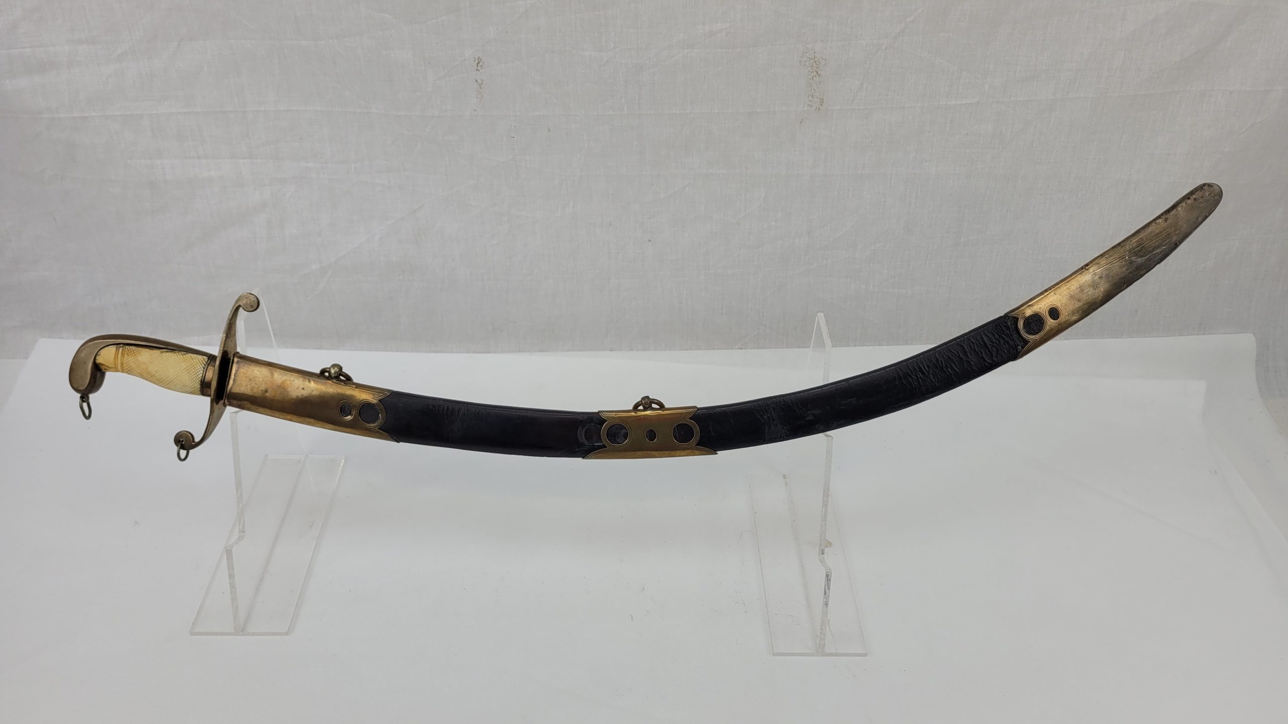 Circa 1800 Non Regulation Royal Navy Fighting Sabre - Image 2