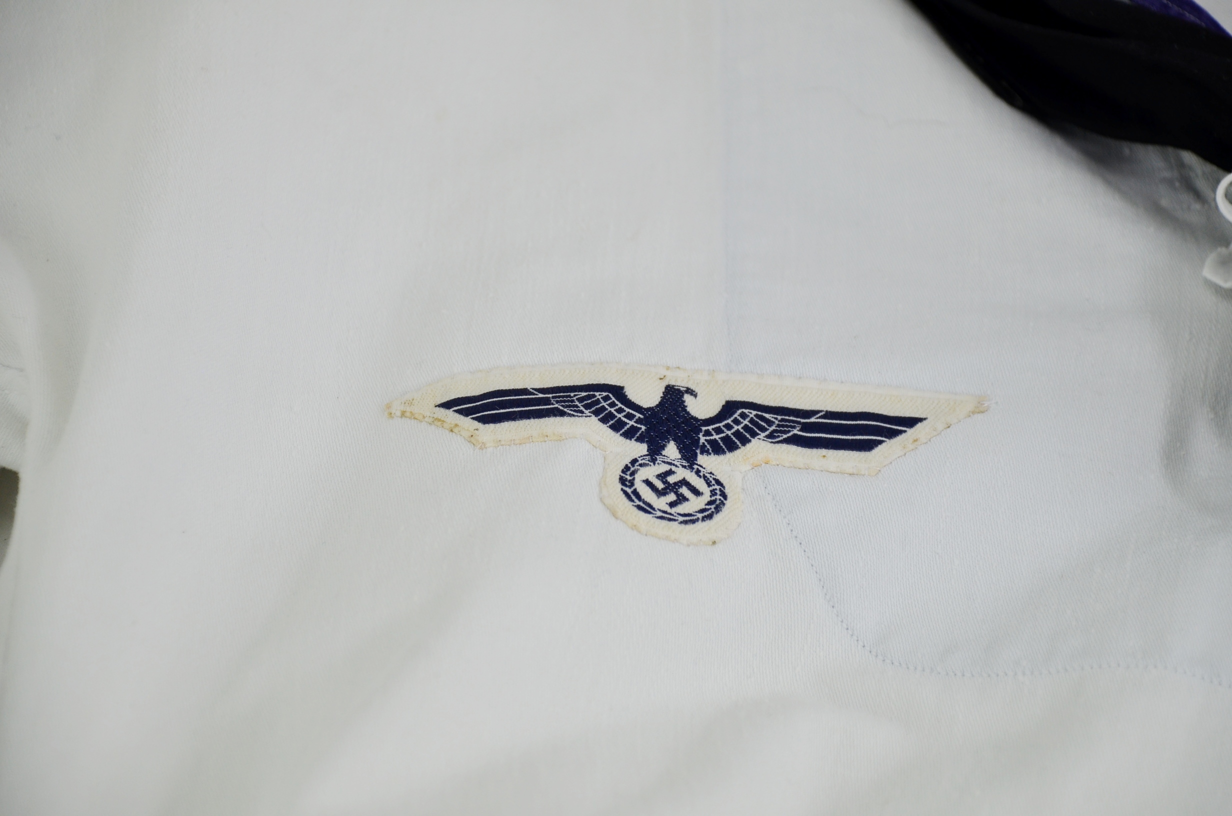 Genuine WW2 Kriegsmarine Sailor White Shirt and Medals - Image 6