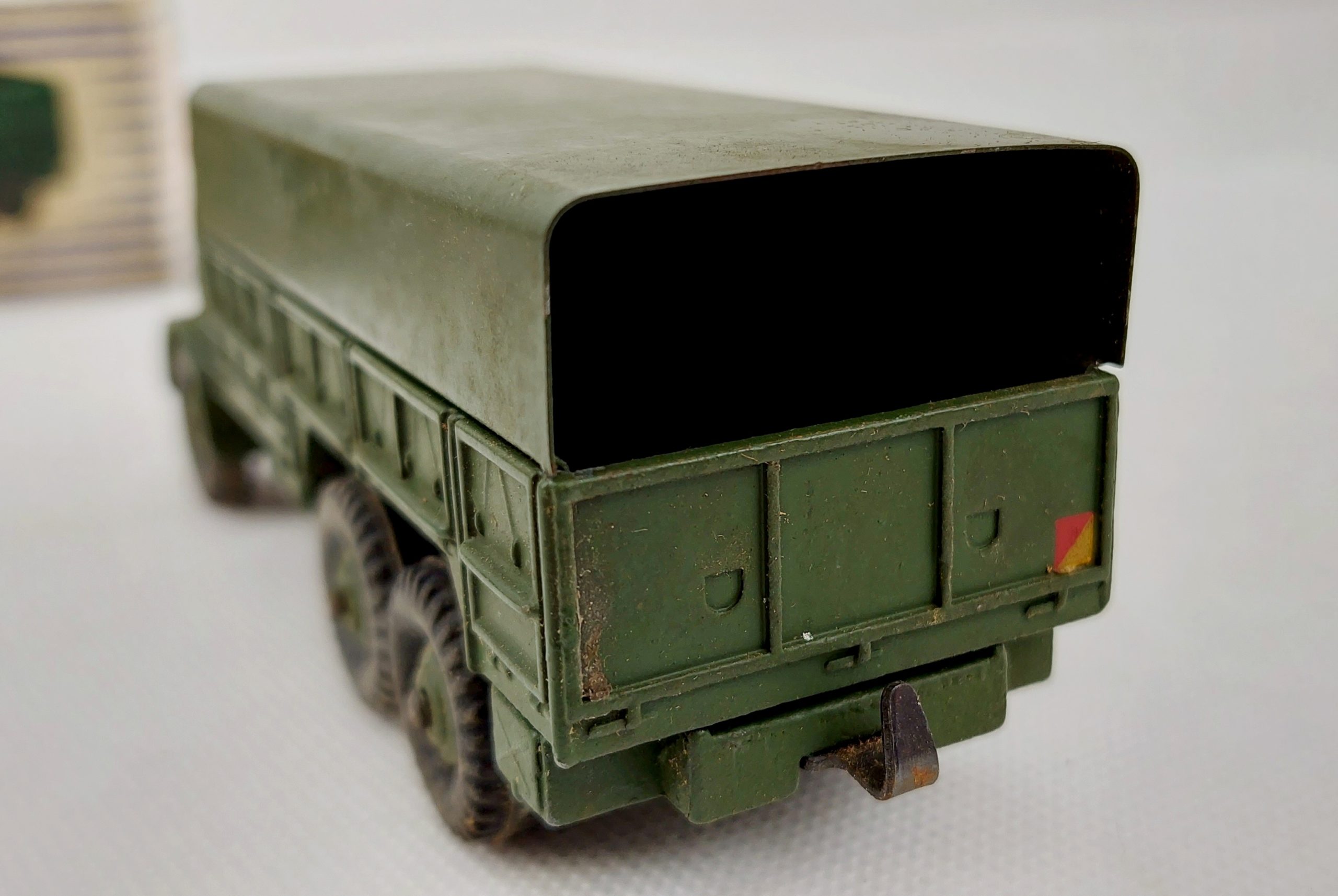 Boxed Dinky Toys 622 – 10 Ton Army Truck - Image 7