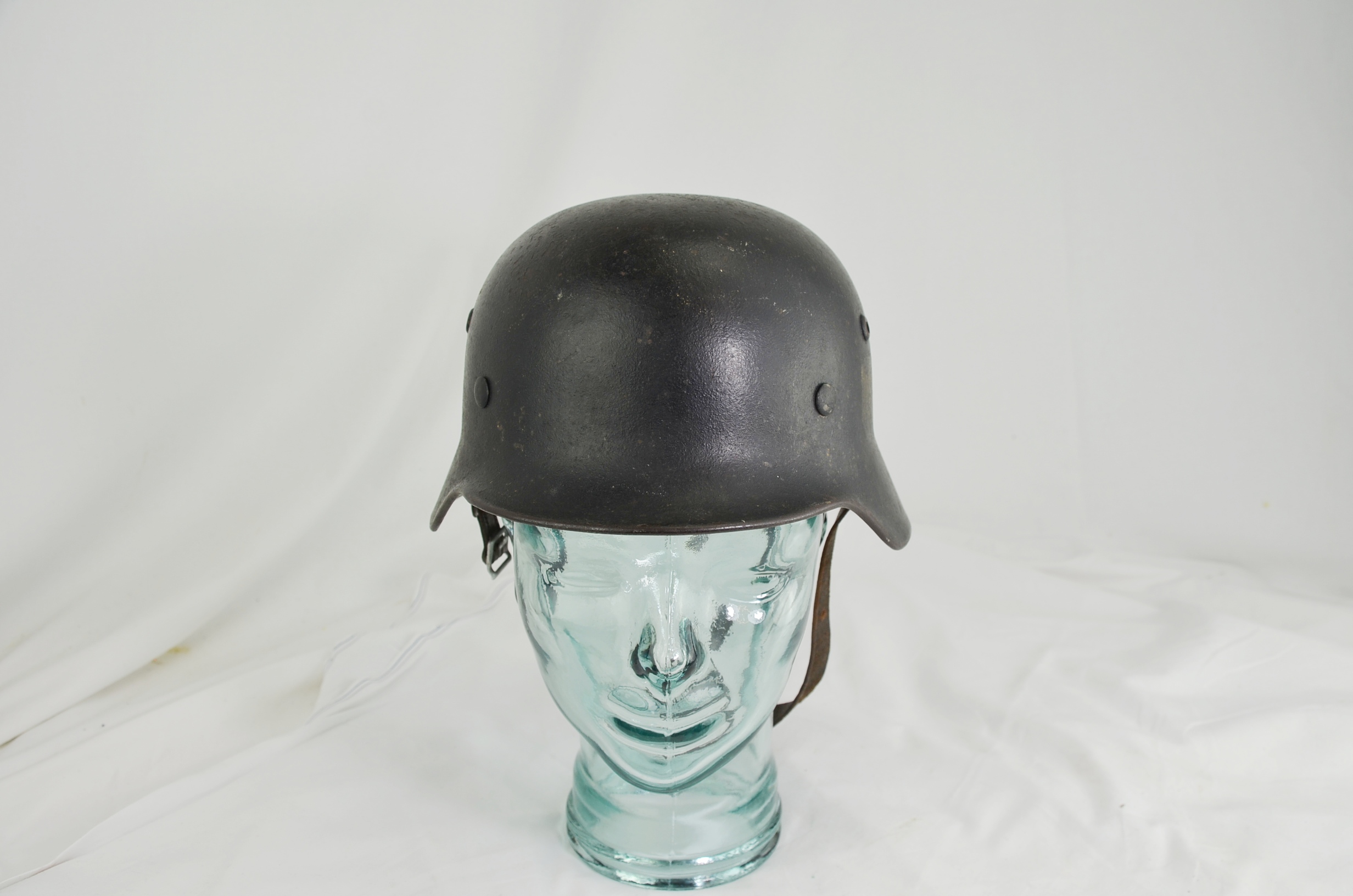 Original Kriegsmarine WW2 M35 Single Decal German Helmet - Image 11