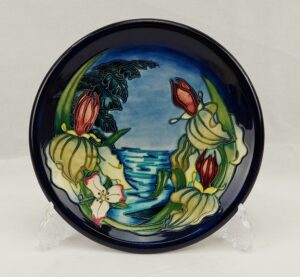Moorcroft Sweet Betsy Plate Designed By Emma Bossuns 2001*