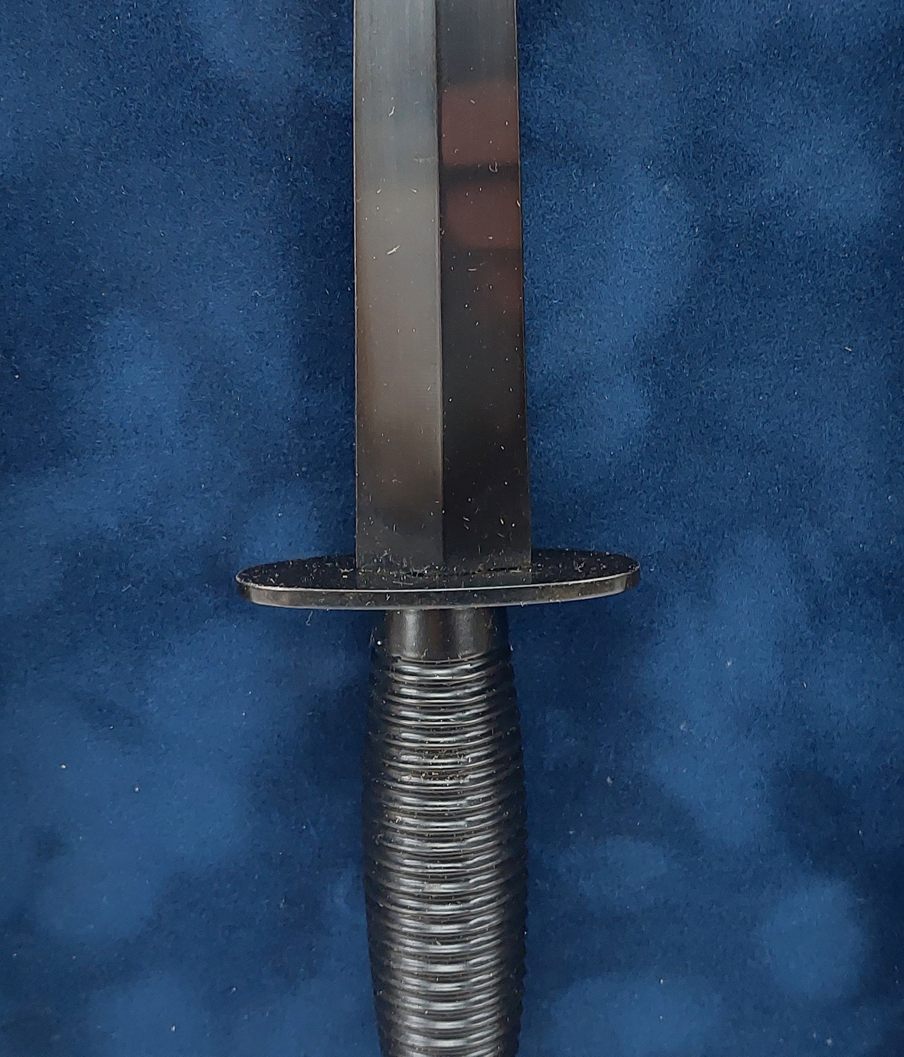 EIIR Era Third Pattern Fairburn Sykes Commando Dagger Framed - Image 4