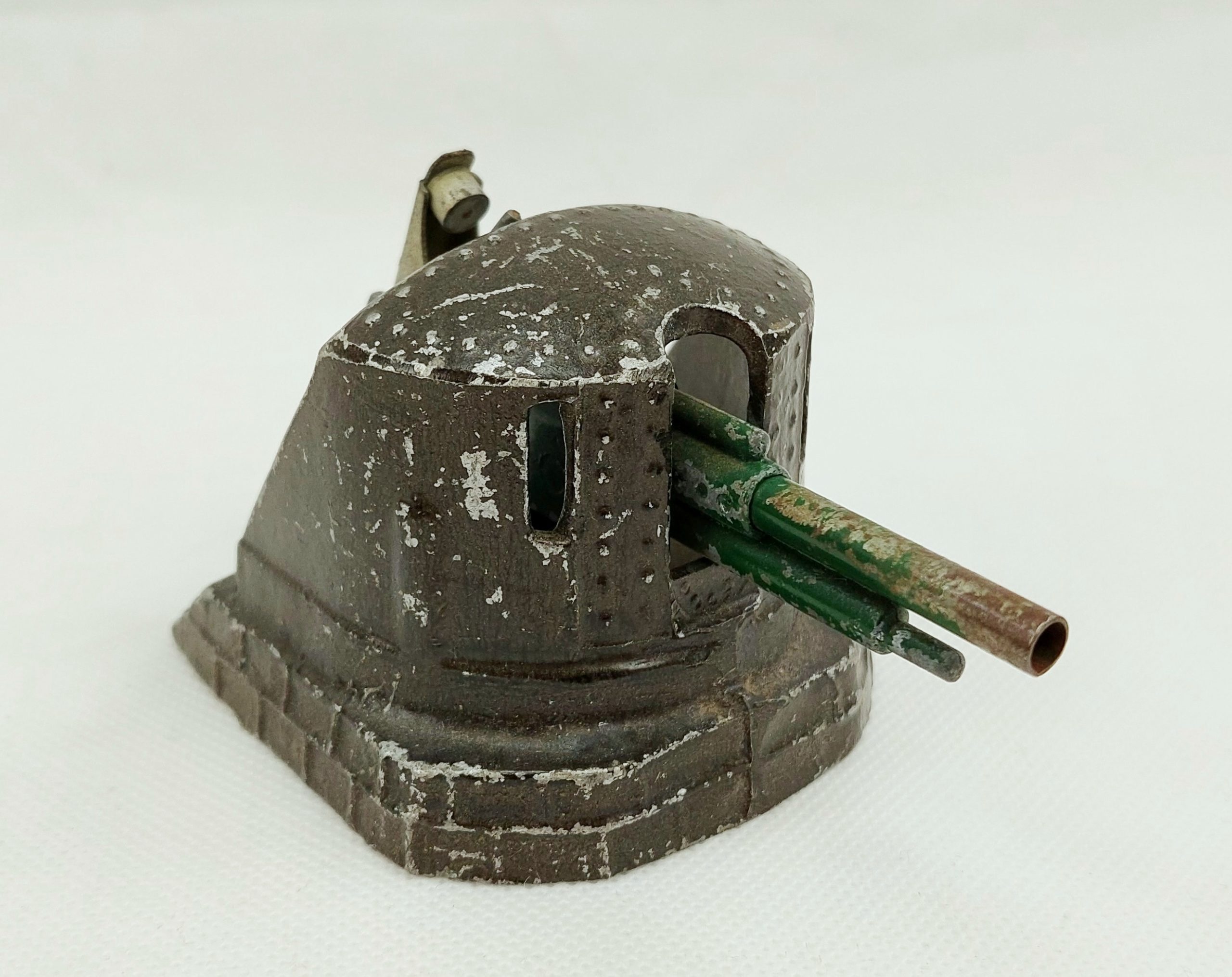 Astra Cap Firing Coastal Defence Gun #2