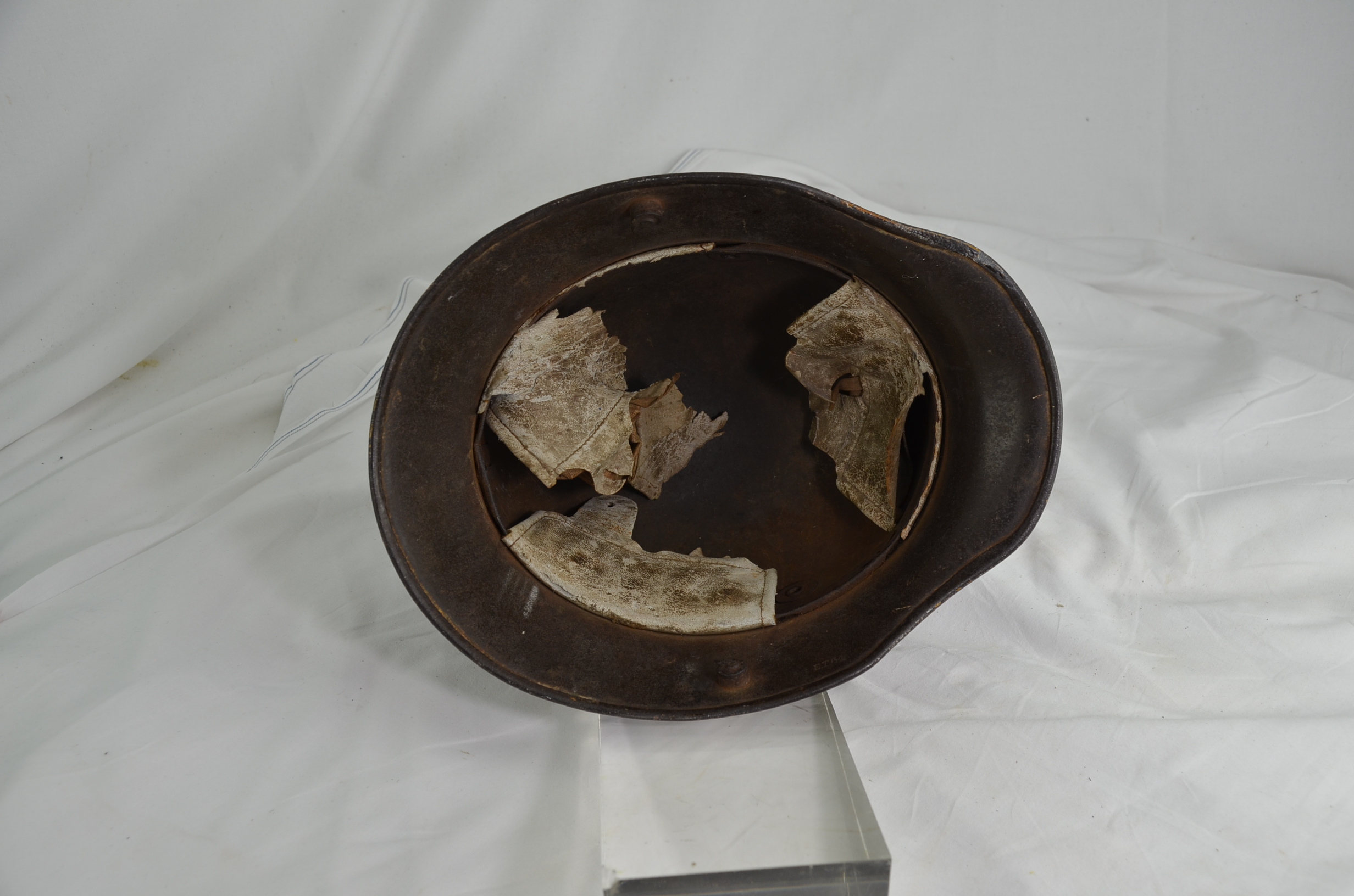 Original WW1 German M-16 Helmet - Image 6