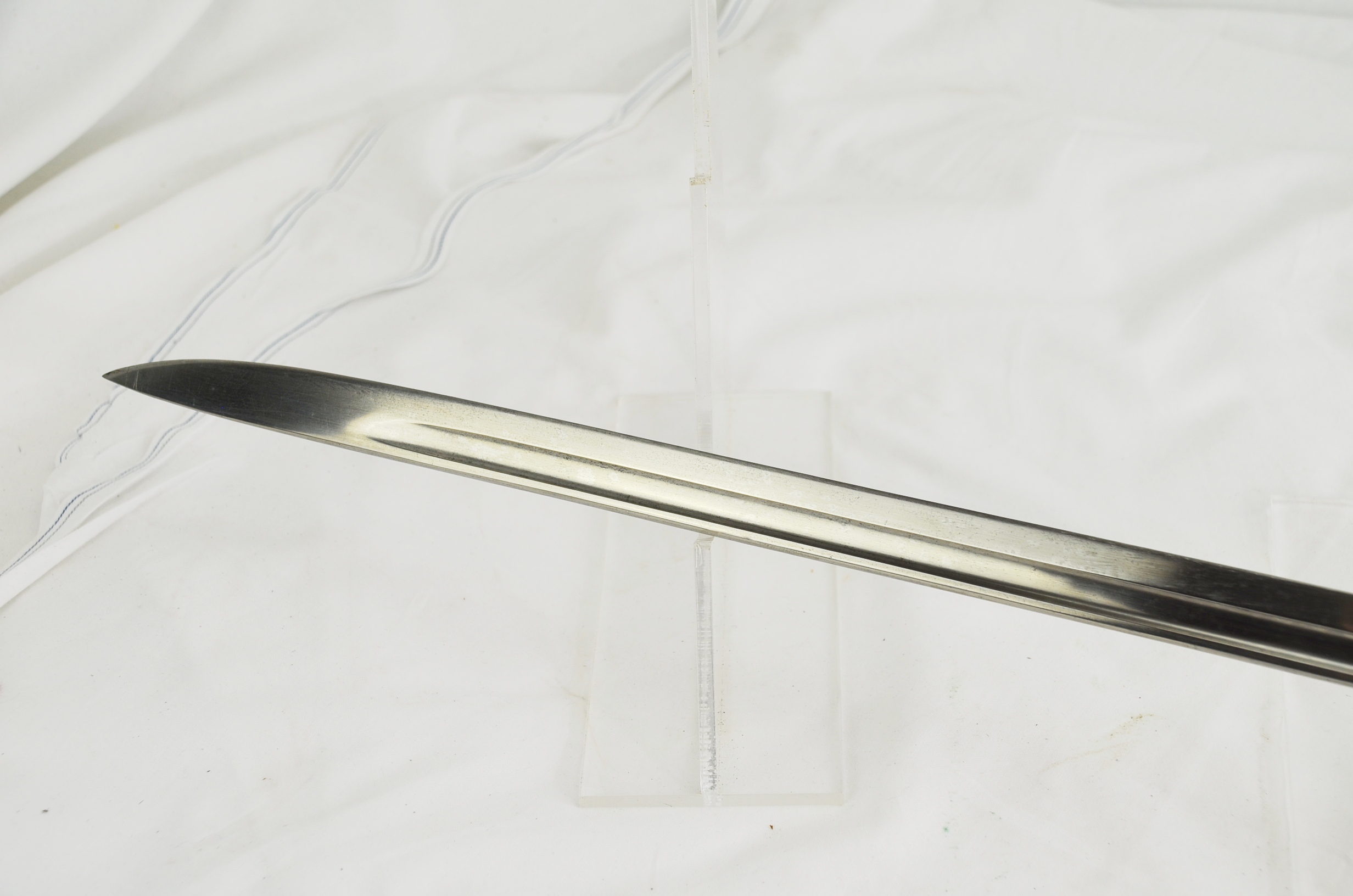 British 1907 Pattern Hooked Quillion Bayonet and Scabbard Unit Marked With Matching Nos - Image 4