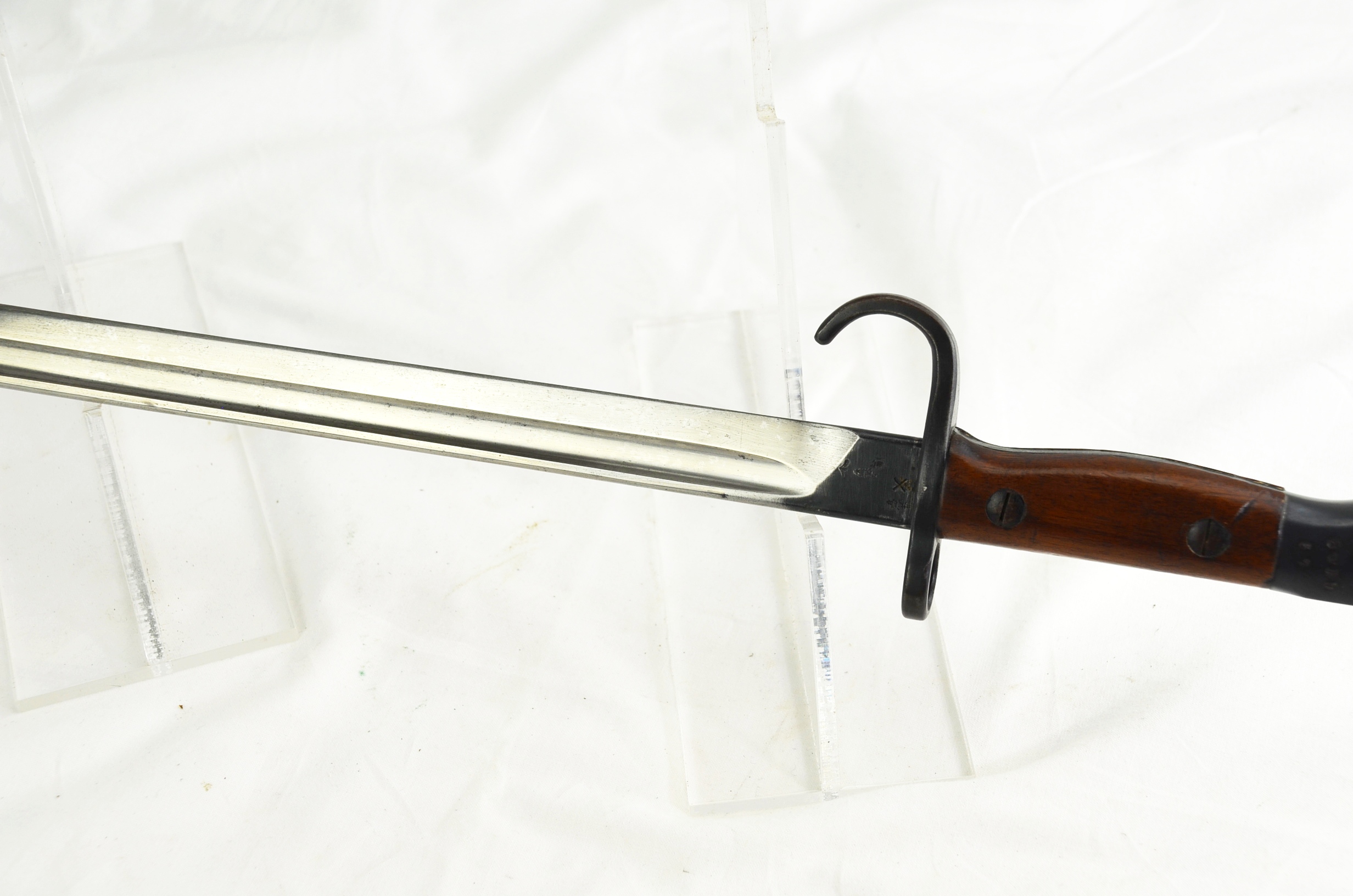 British 1907 Pattern Hooked Quillion Bayonet and Scabbard Unit Marked With Matching Nos - Image 5
