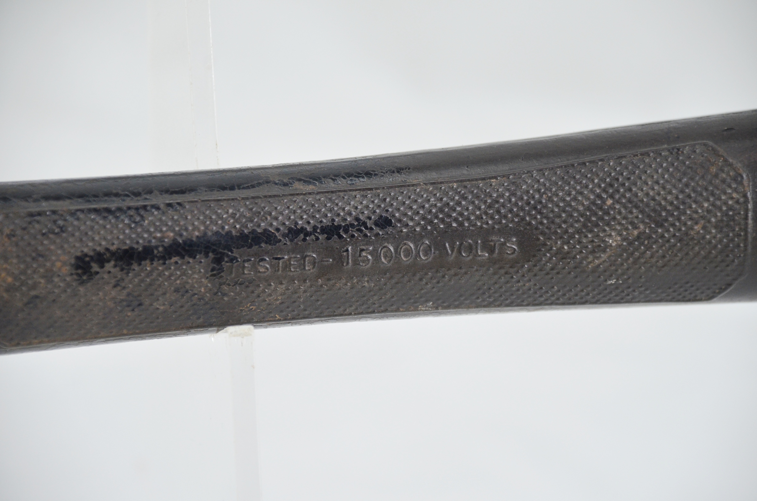 Original WWII RAF Escape Axe - Image 4