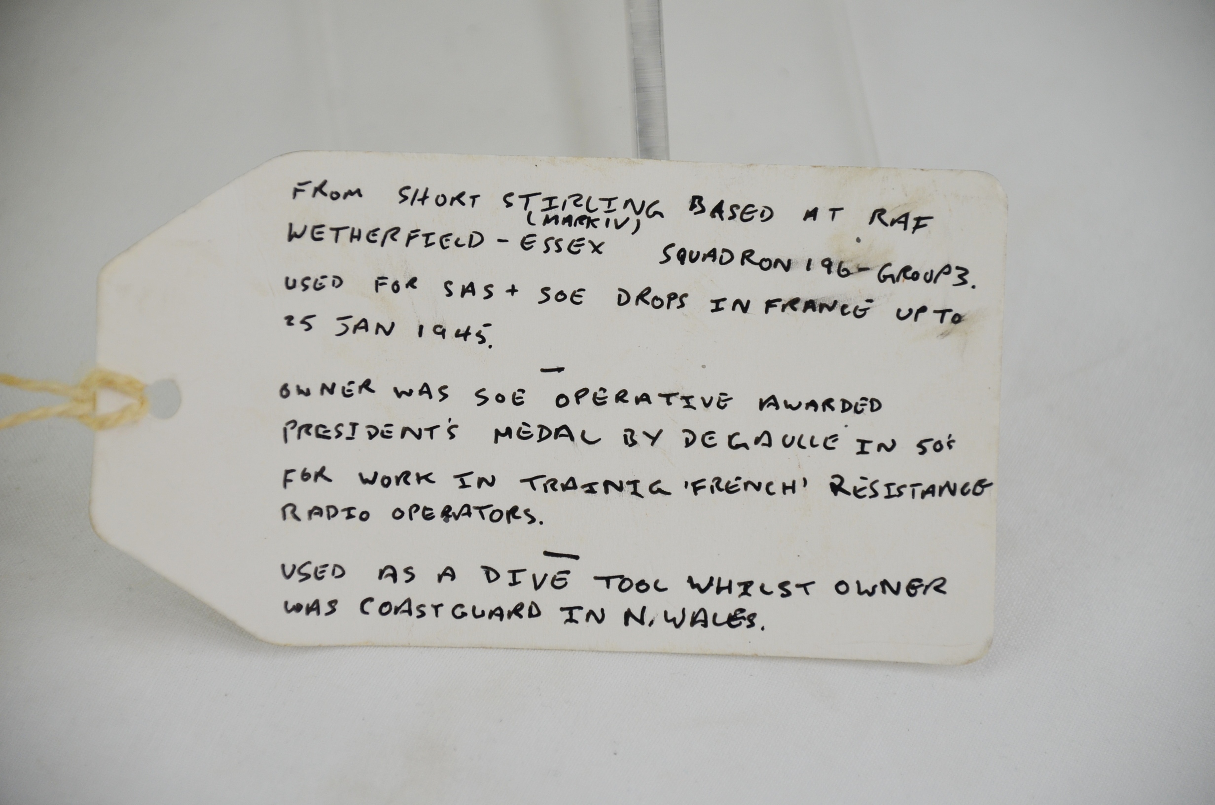 Original WWII RAF Escape Axe - Image 9