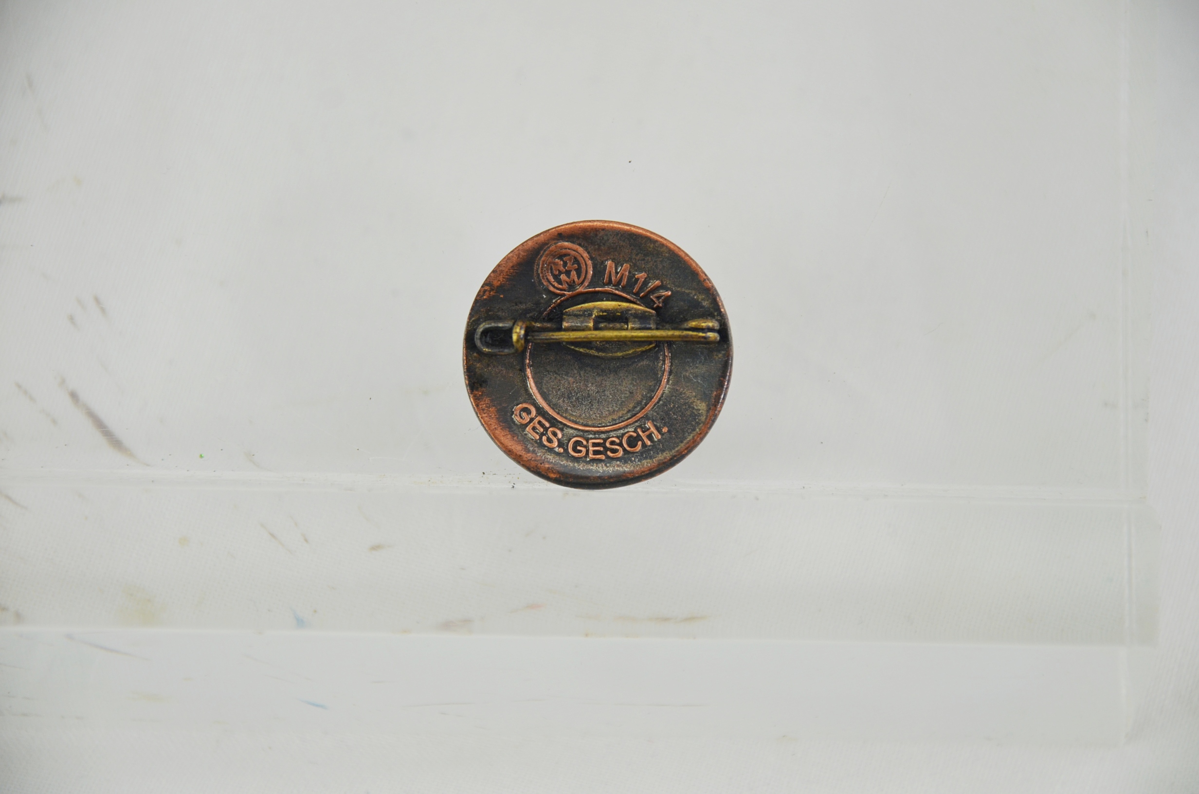 Early-Period Nazi Nun Erst Recht Pin Badge - Image 3