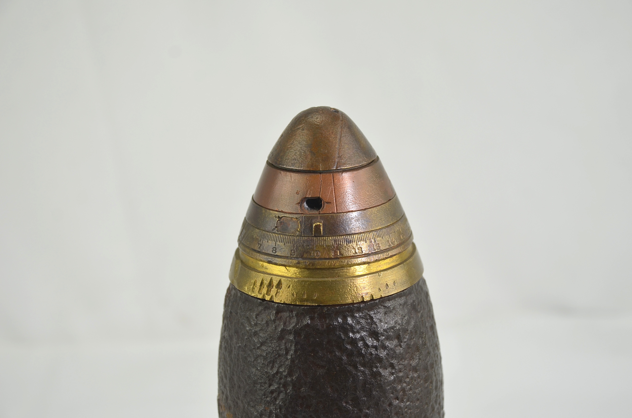 Unique Ornamental WW1 18-Pounder Artillery Shell - Image 6