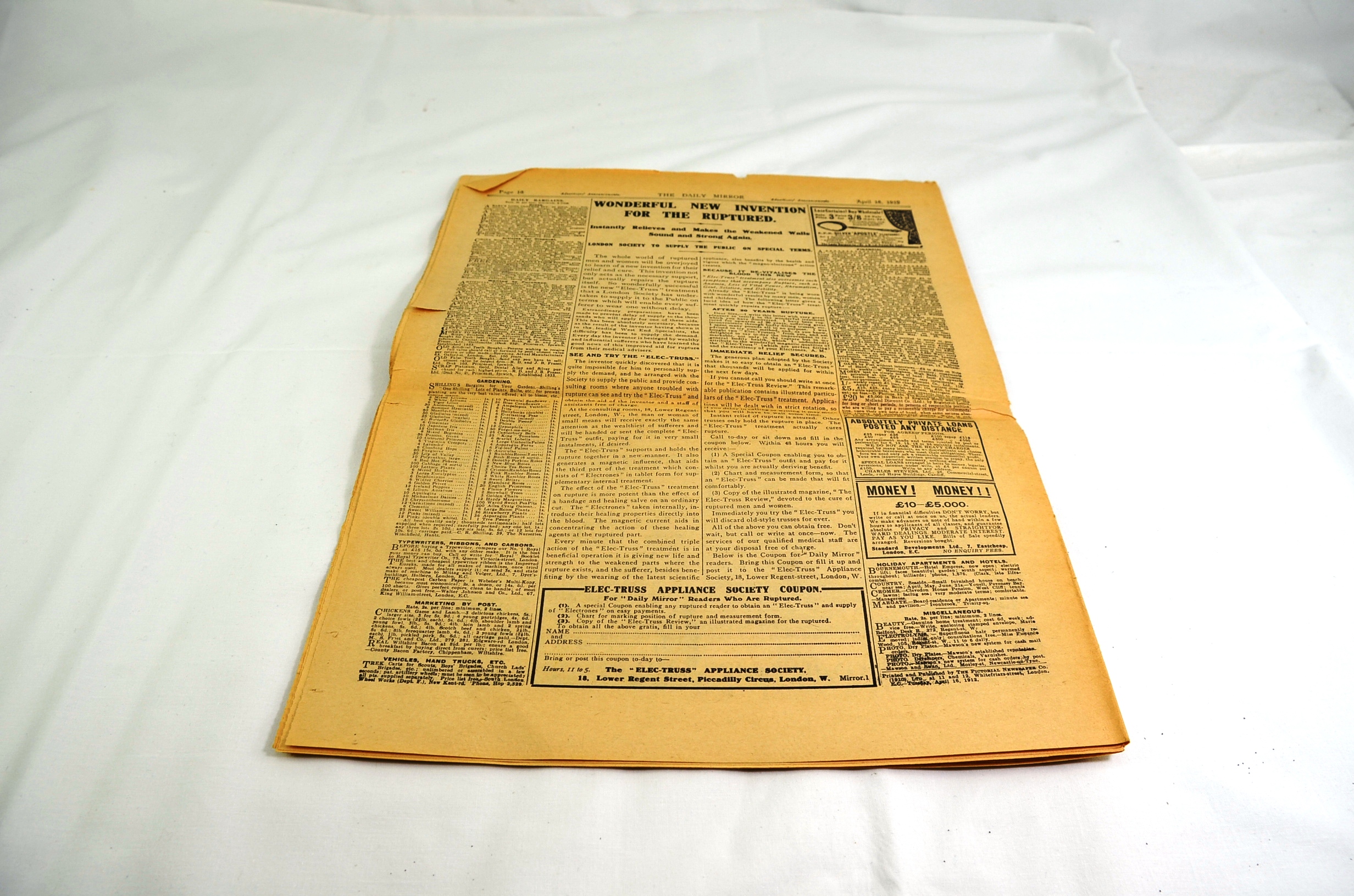 Titanic Sinking Daily Mirror Front Page - Image 3