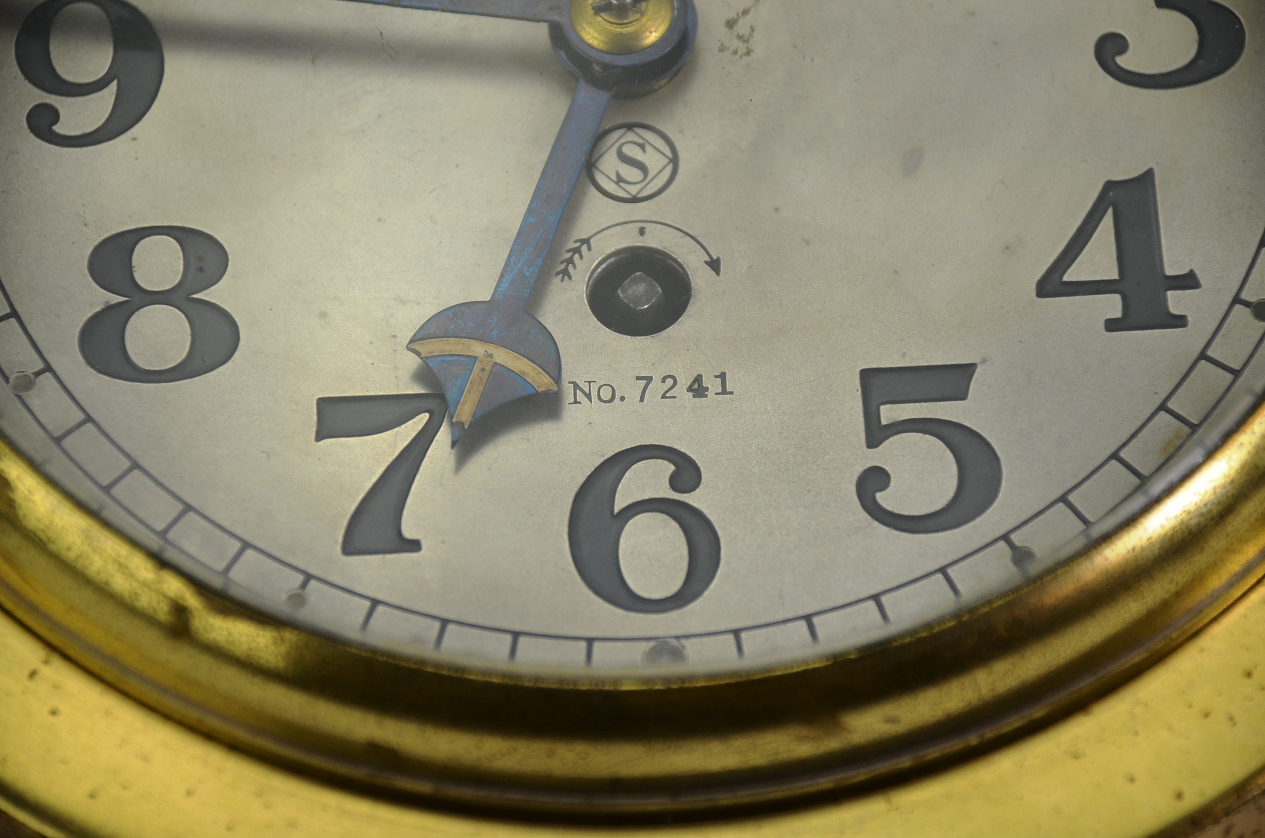 WW2 Japanese Seikosha Naval Bulkhead Clock - Image 3